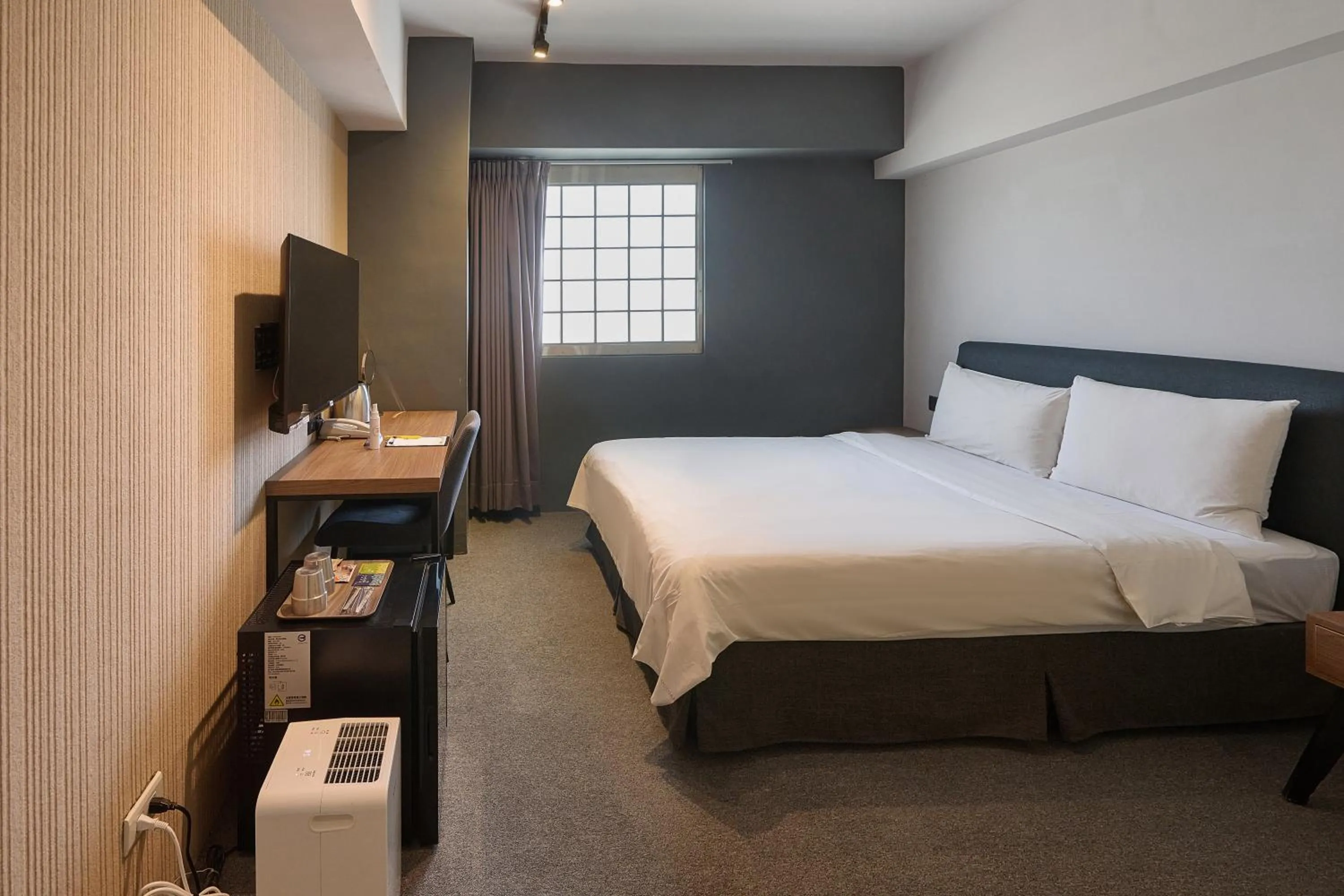 TV and multimedia, Bed in Doudian DDiNN Hotel