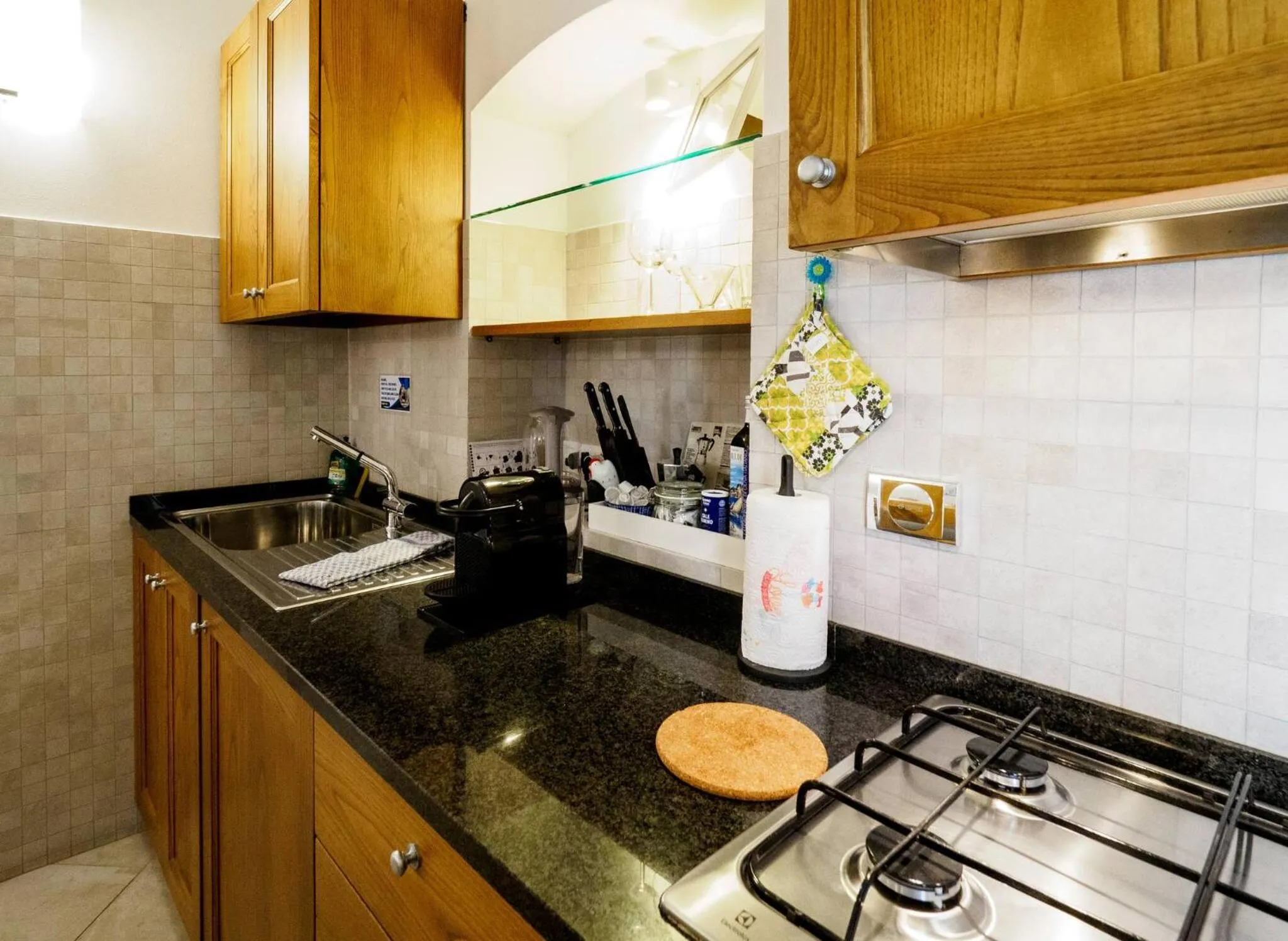 Kitchen or kitchenette in Ventu de Ma Studios & Rooms