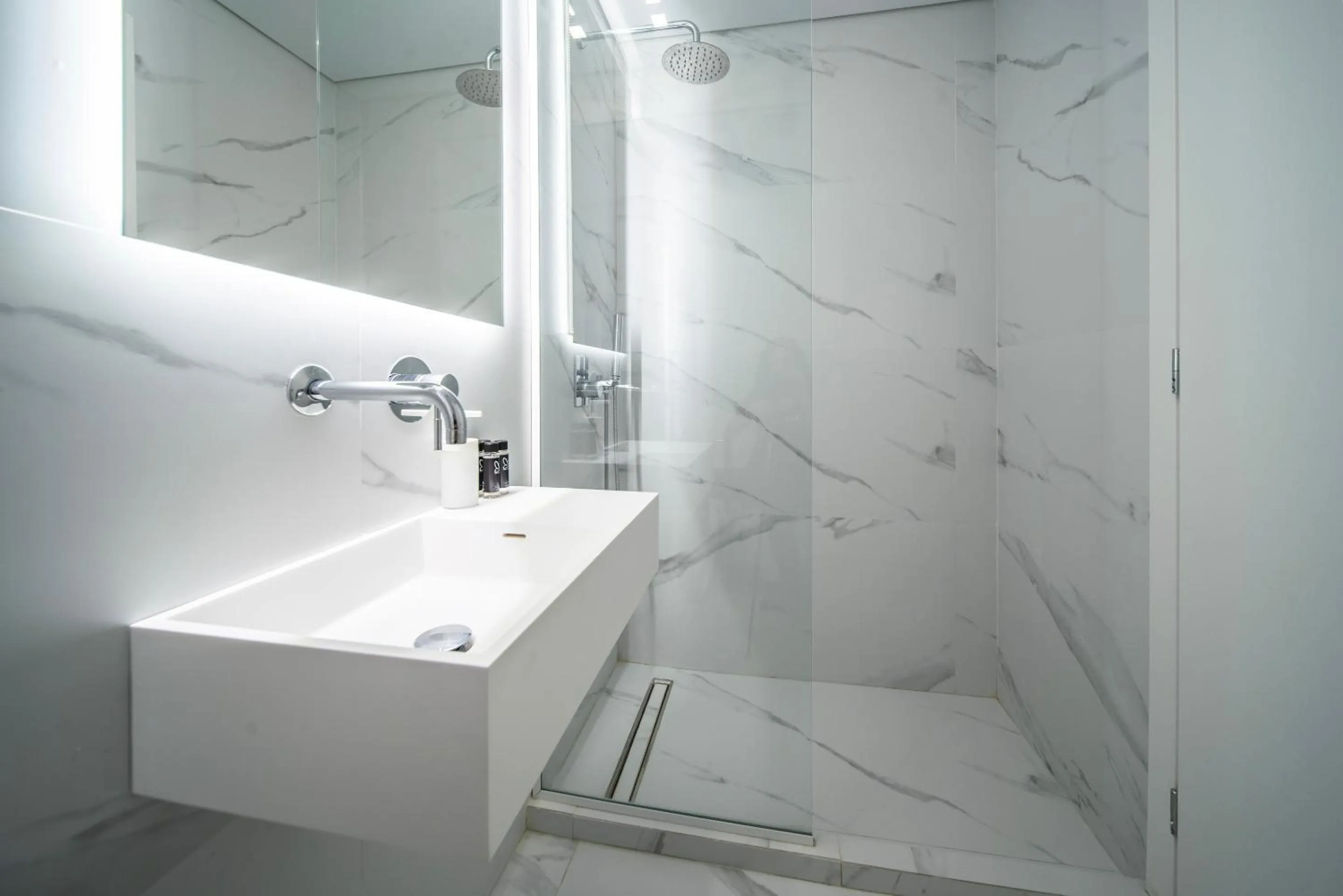 Shower in Heritage Boutique Apartments