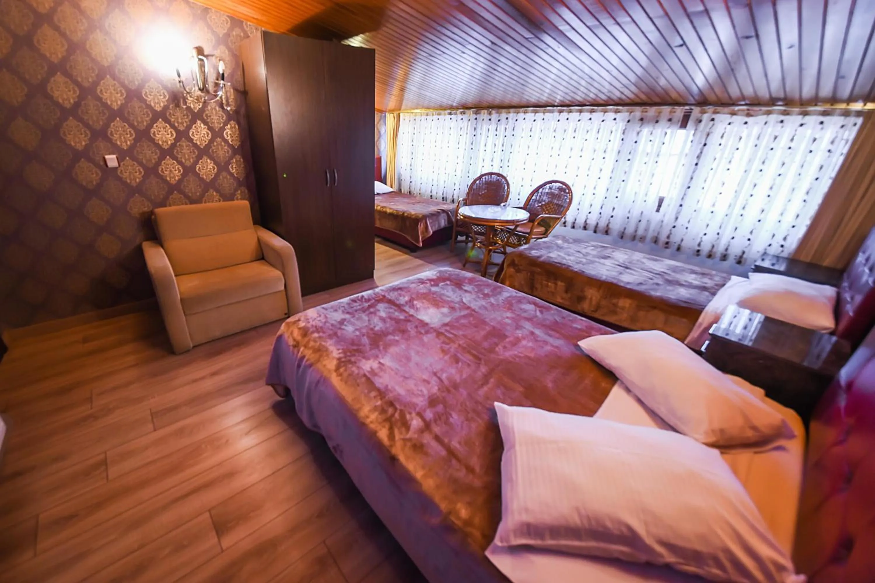 Photo of the whole room, Bed in Kosk Hotel Kadikoy