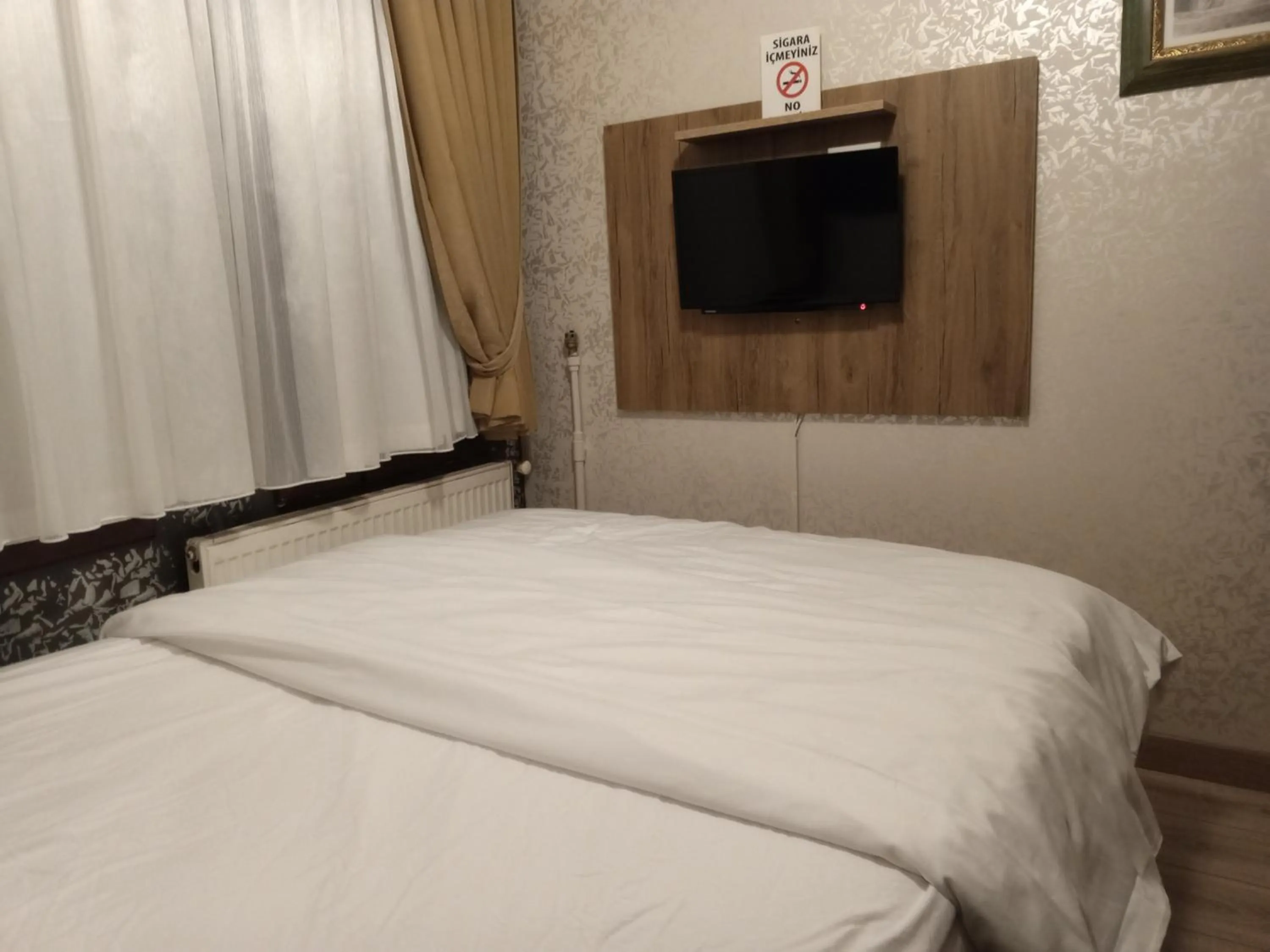 Bed in Kosk Hotel Kadikoy