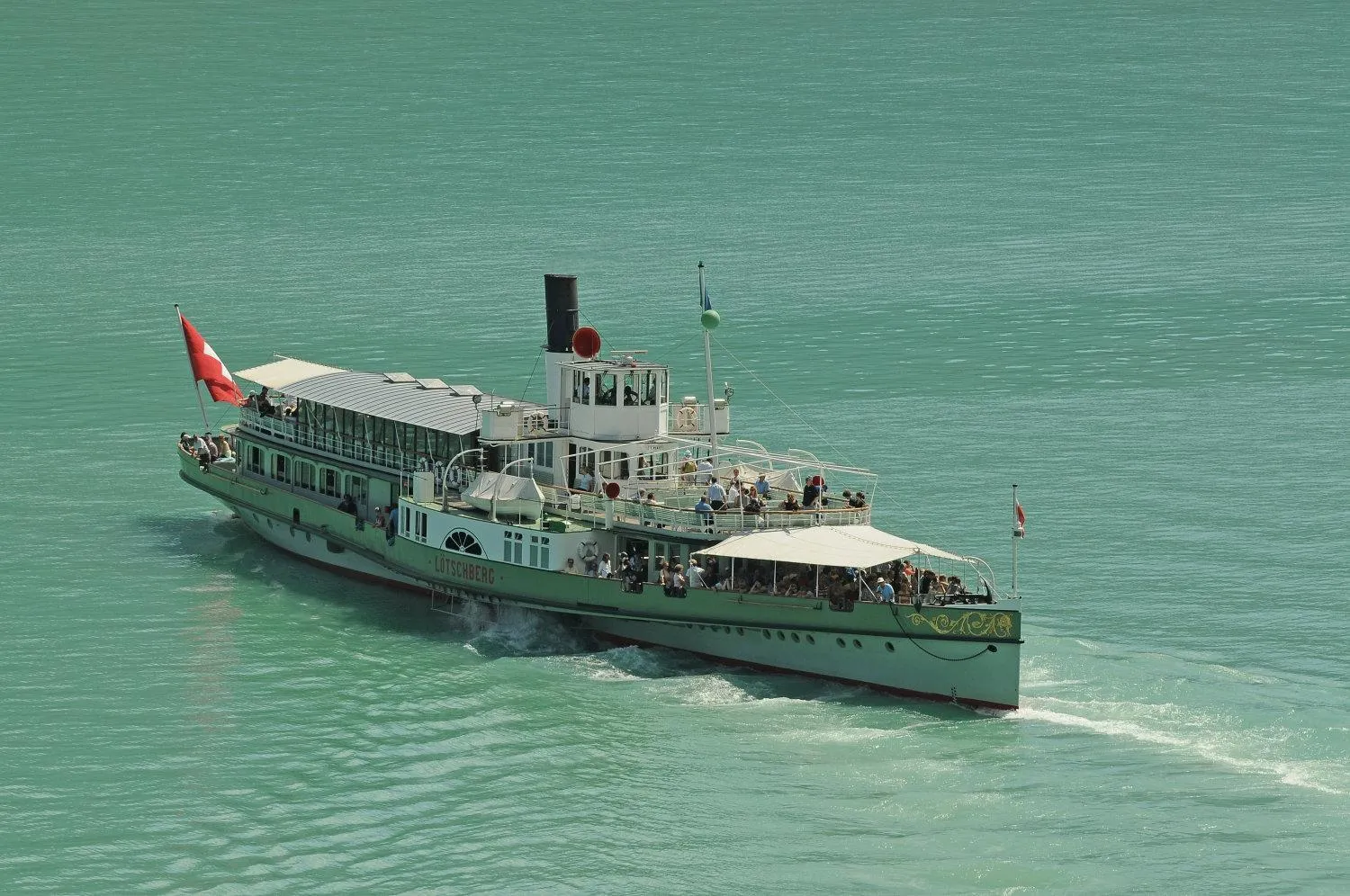 Facade/entrance in Hotel Brienzersee