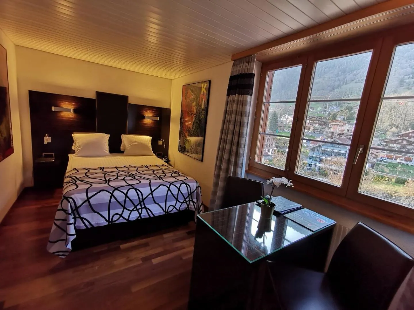 Photo of the whole room, Bed in Hotel Brienzersee