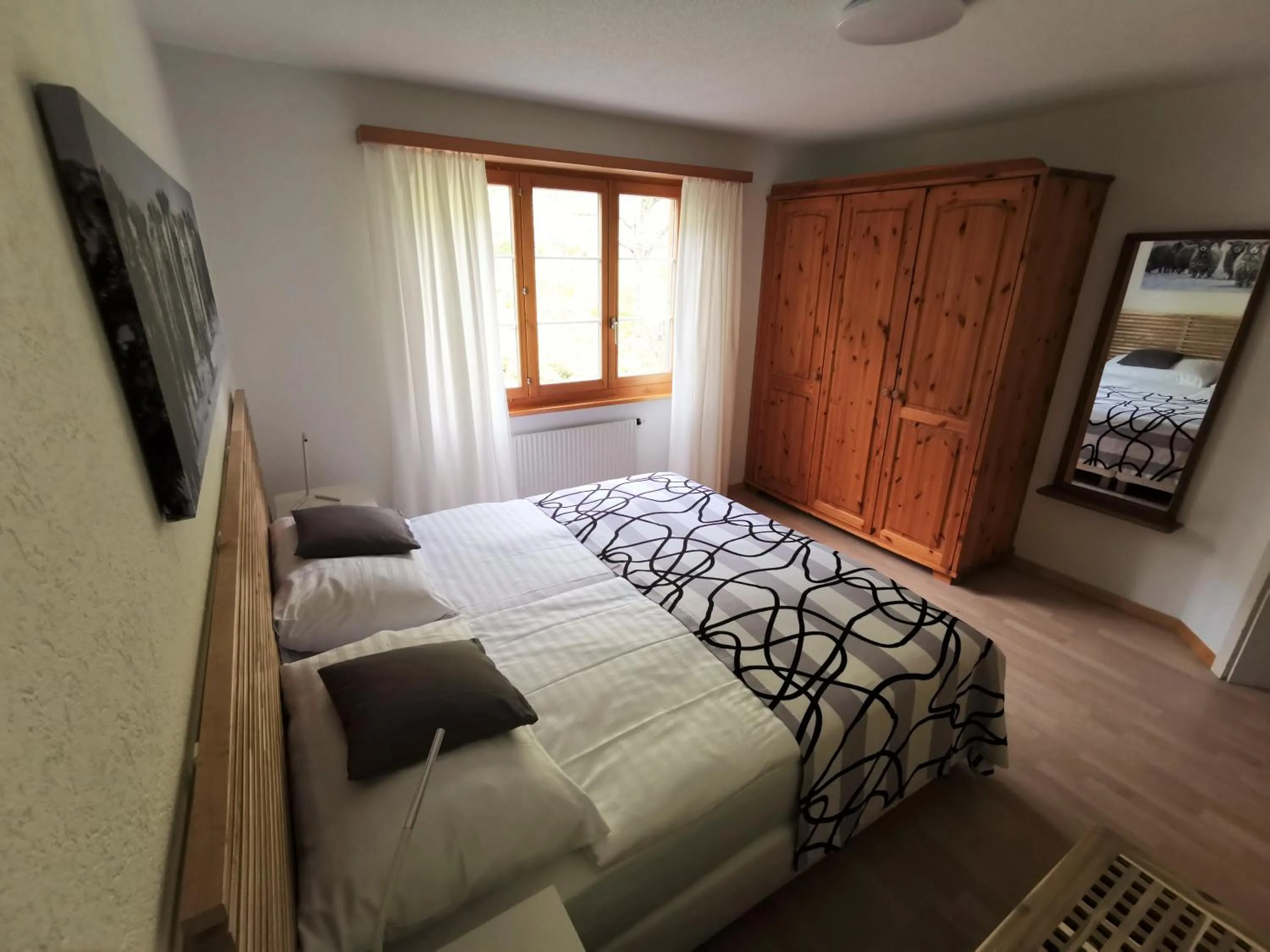 Bedroom, Bed in Hotel Brienzersee