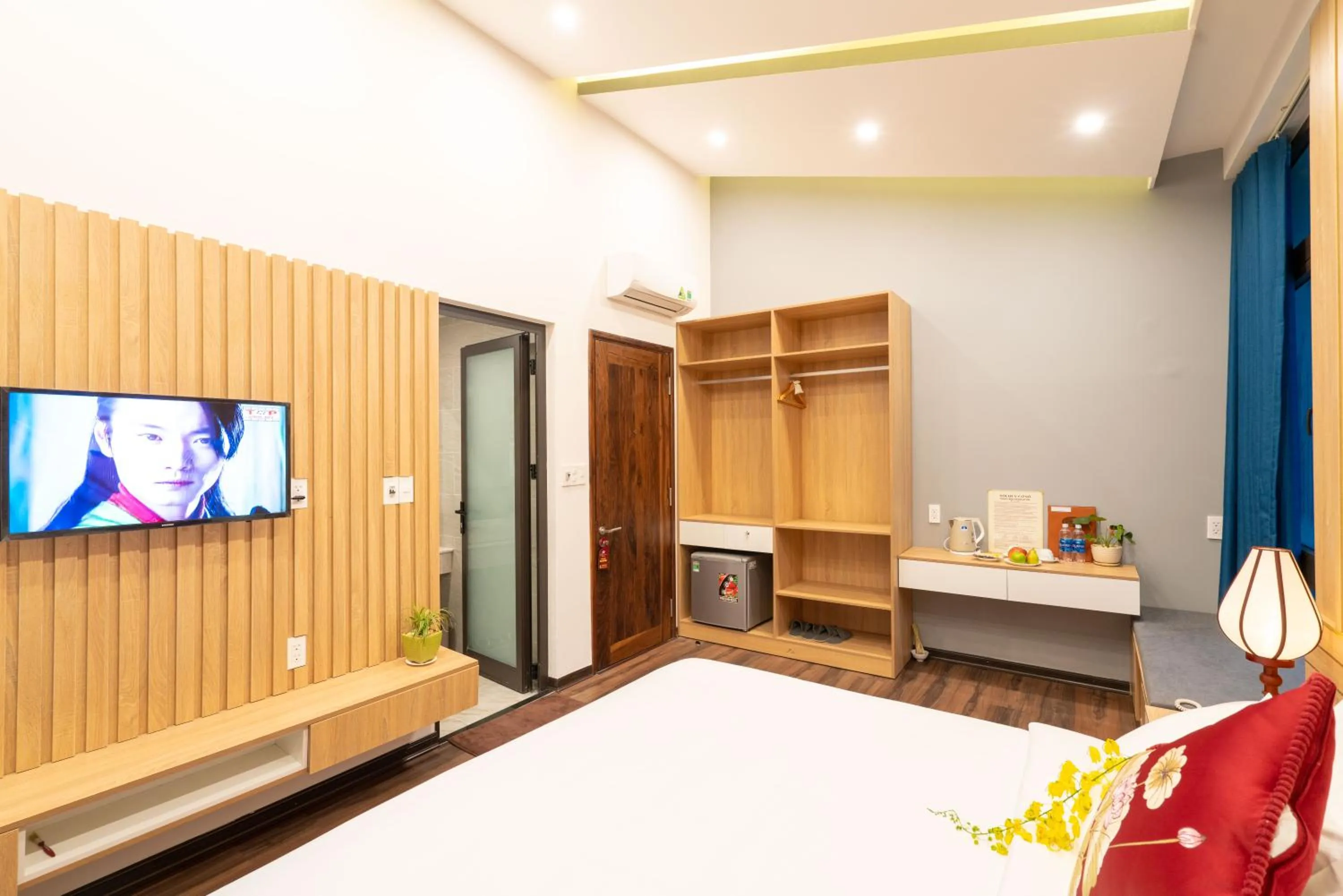 TV and multimedia, Bed in Hoi An Grace River Villa