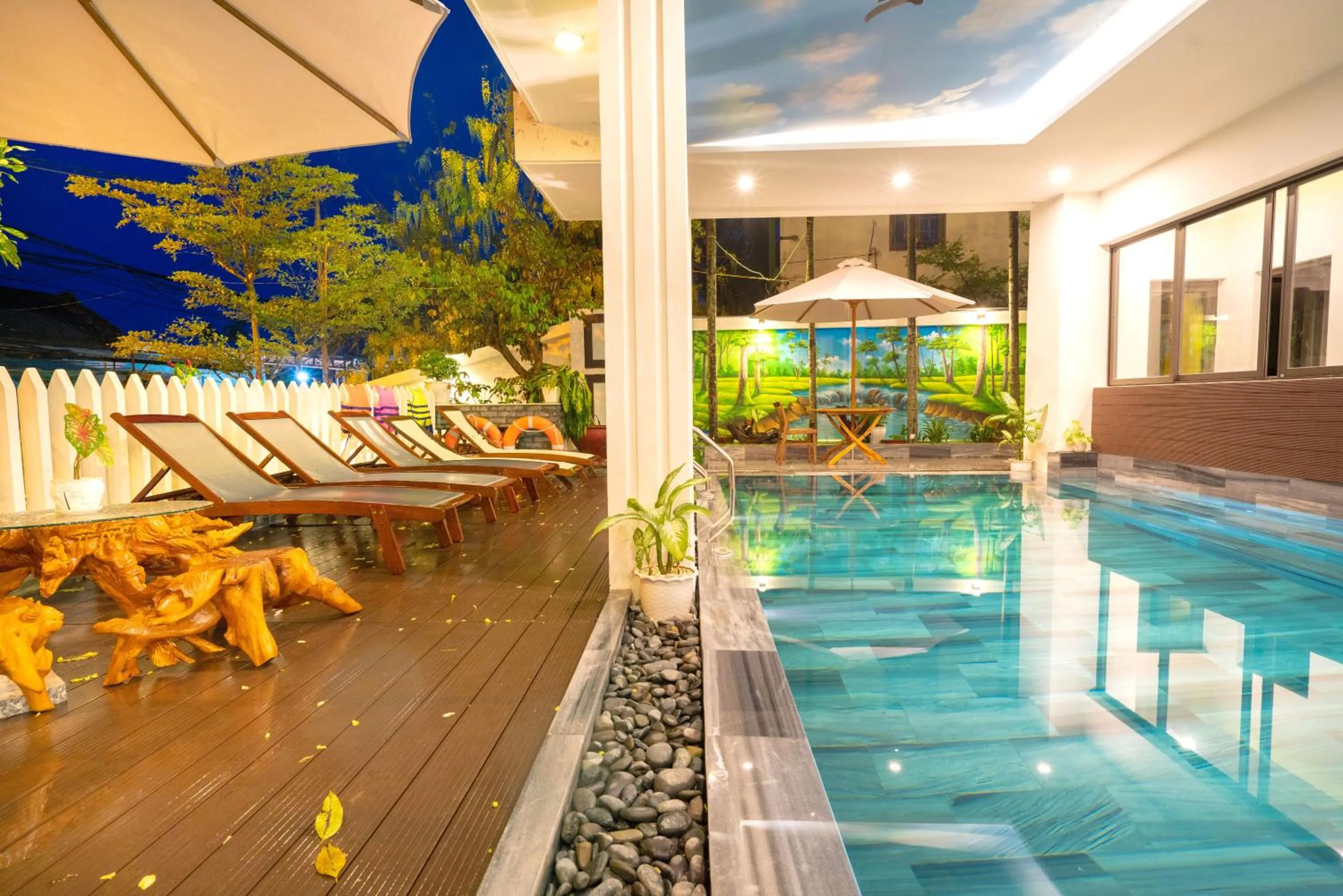 Swimming pool in Hoi An Grace River Villa