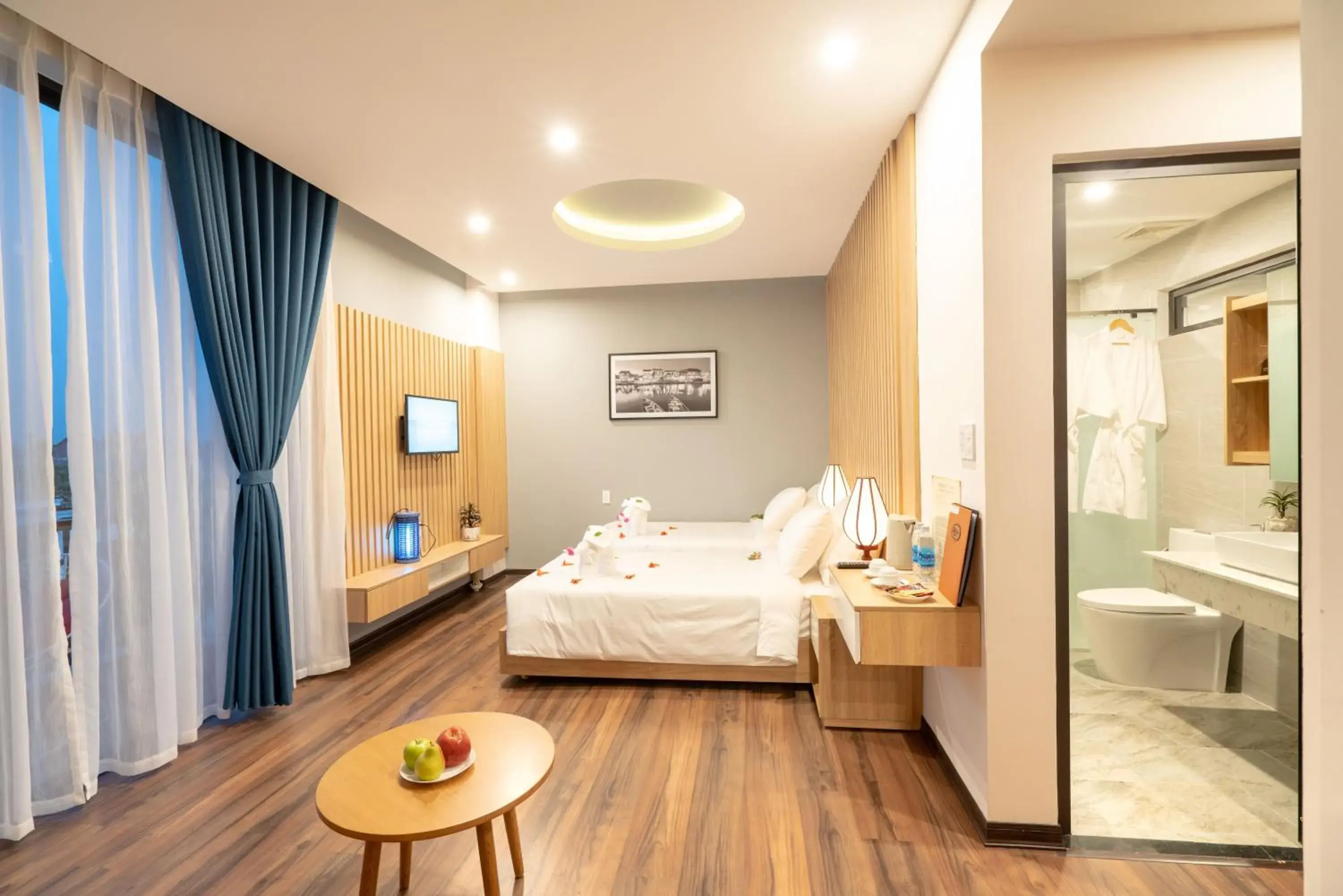 Deluxe Double or Twin Room with Balcony - single occupancy in Hoi An Grace River Villa Deluxe Double or Twin Room with Balcony - single occupancy in Hoi An Grace River Villa