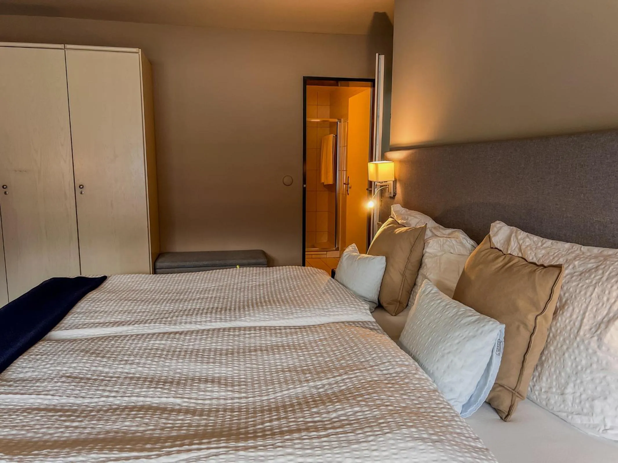 Bedroom, Bed in Seehotel Riviera at Lake Lucerne