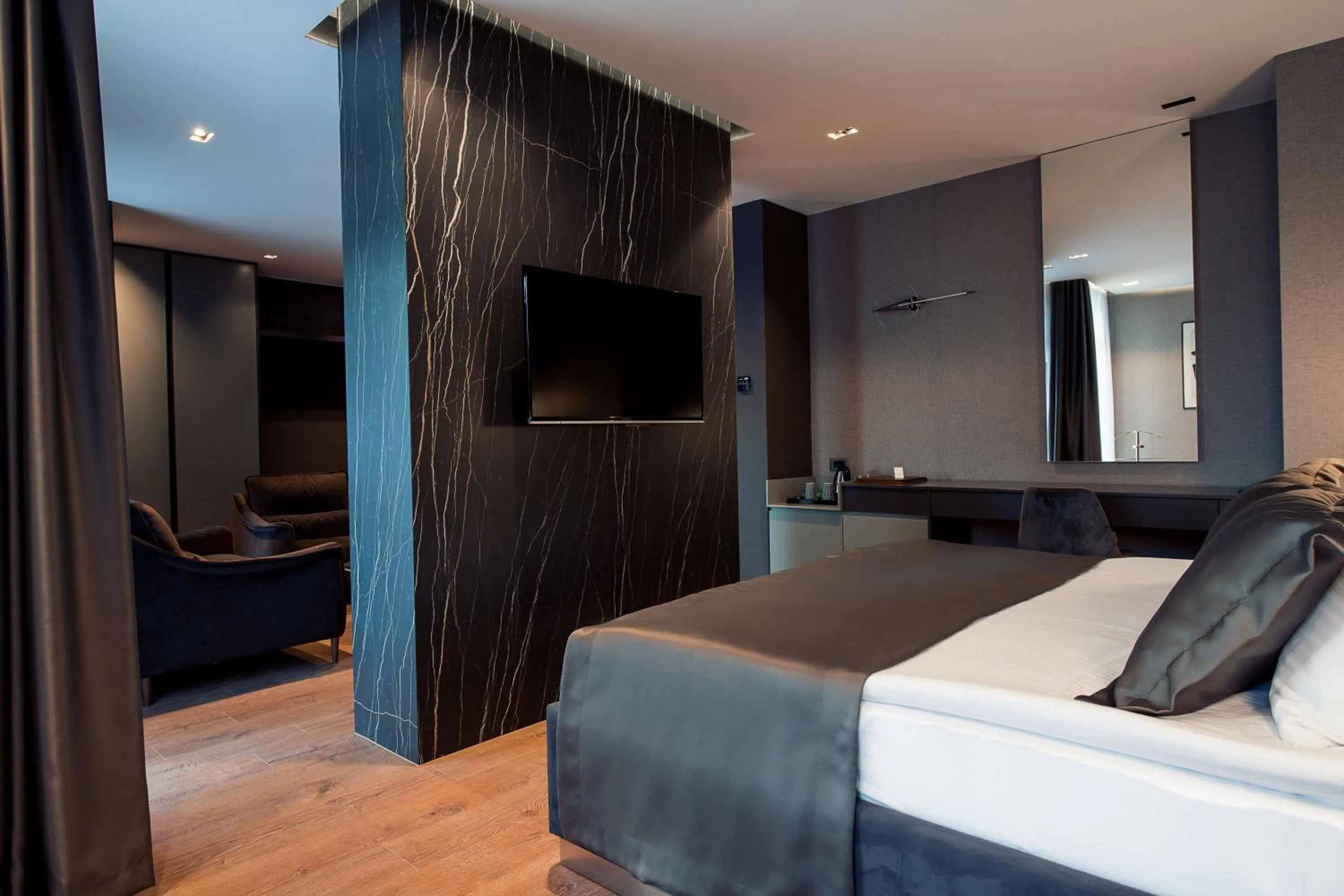 Bed in Seraphine Plaza