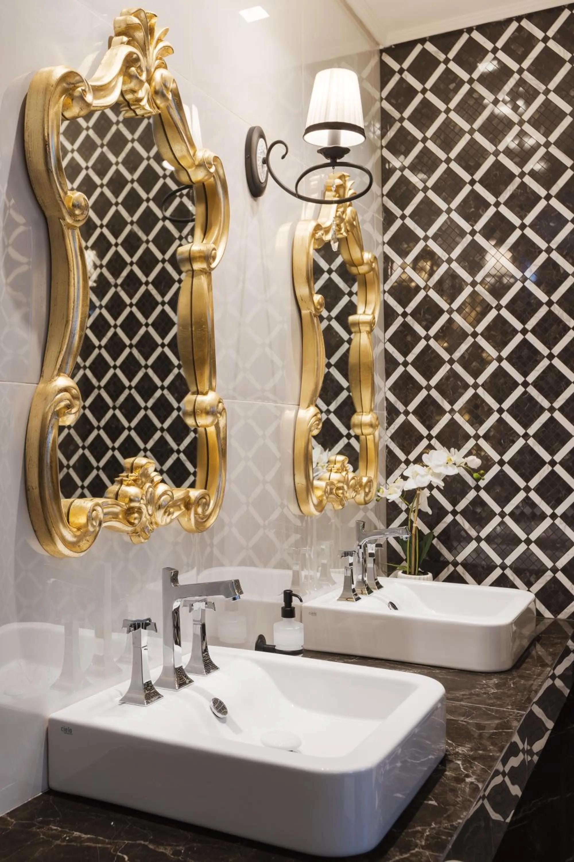 Bathroom in Kyniska Palace Conference & Spa