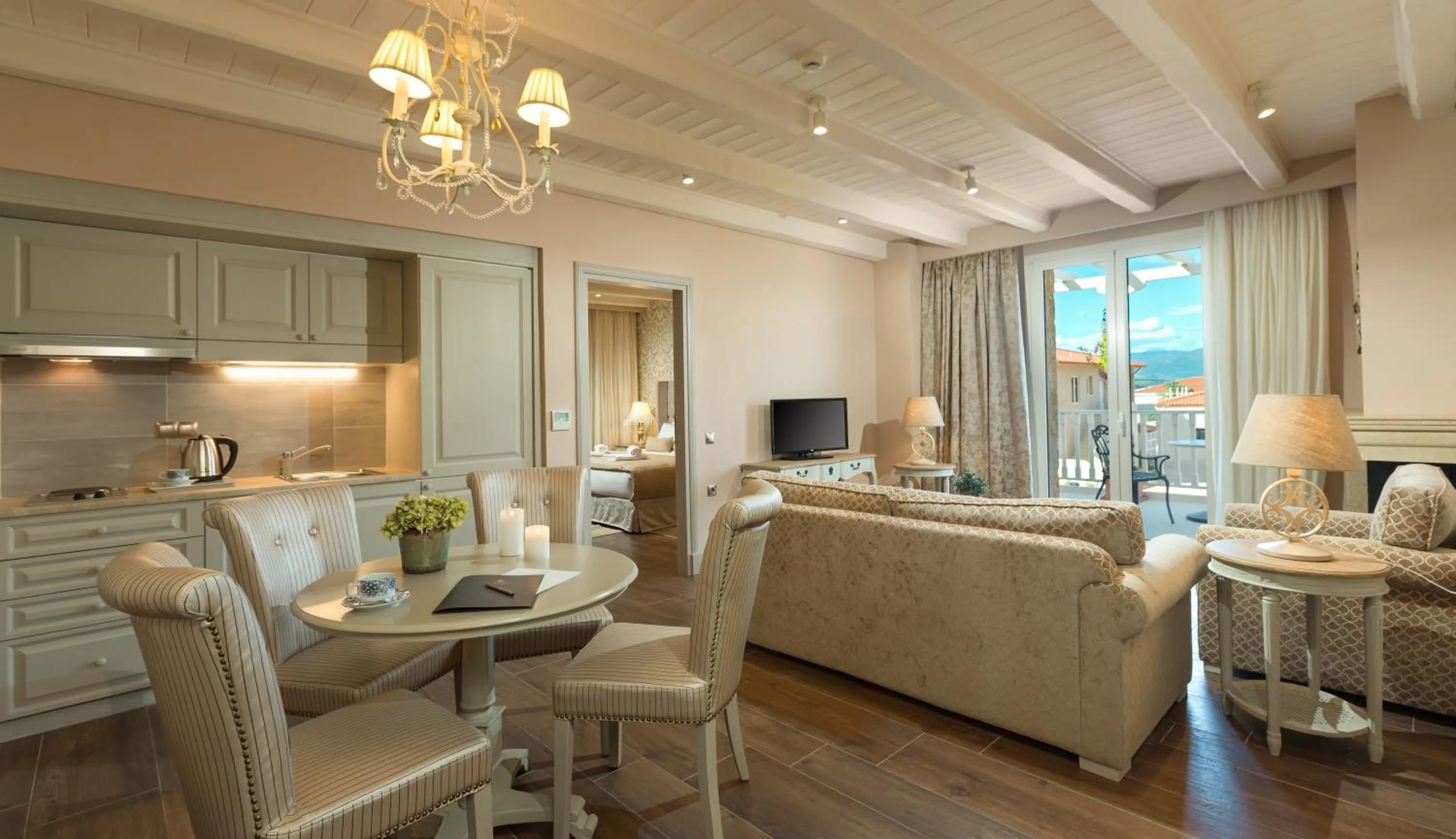 kitchen in Kyniska Palace Conference & Spa