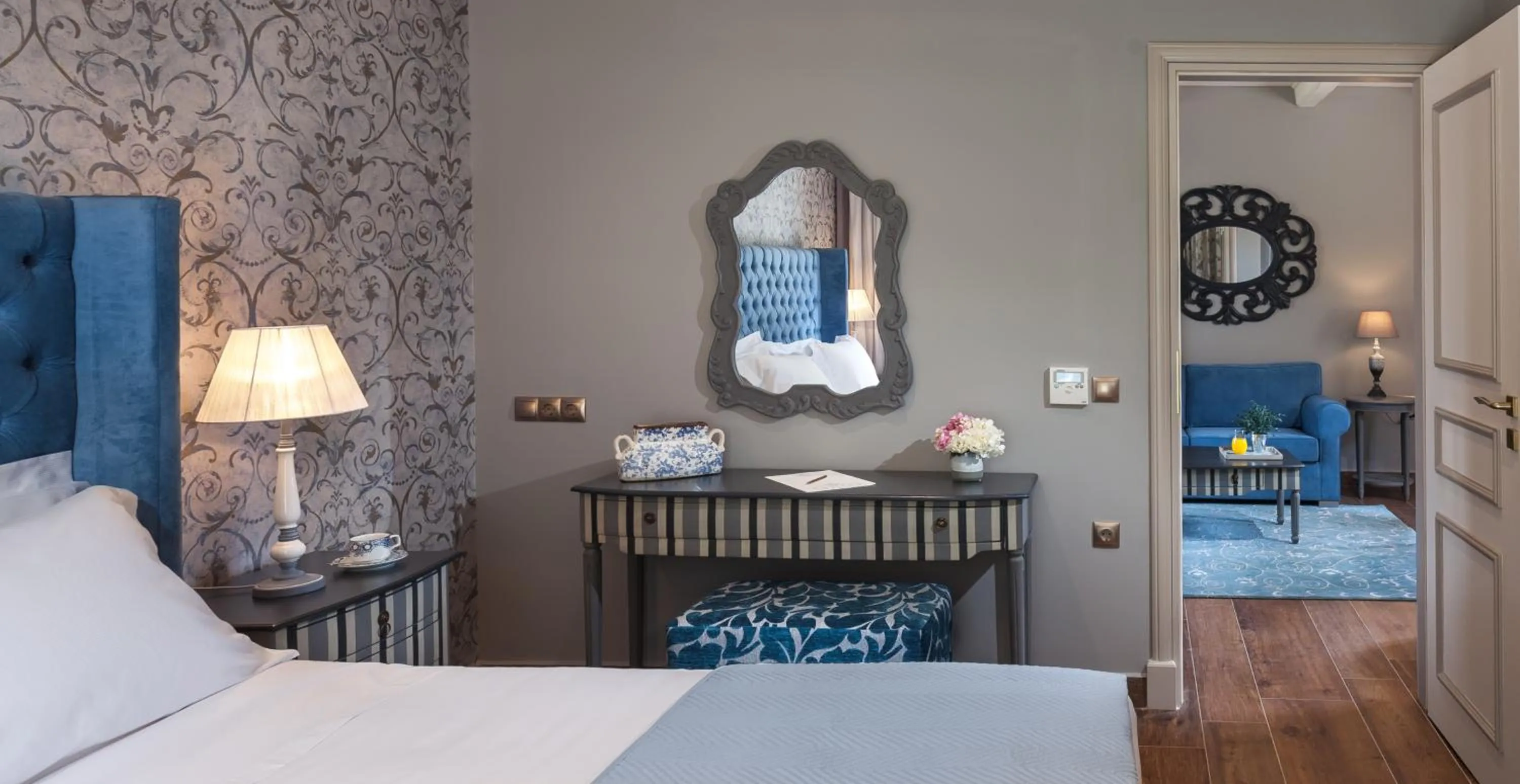 Property building, Bed in Kyniska Palace Conference & Spa