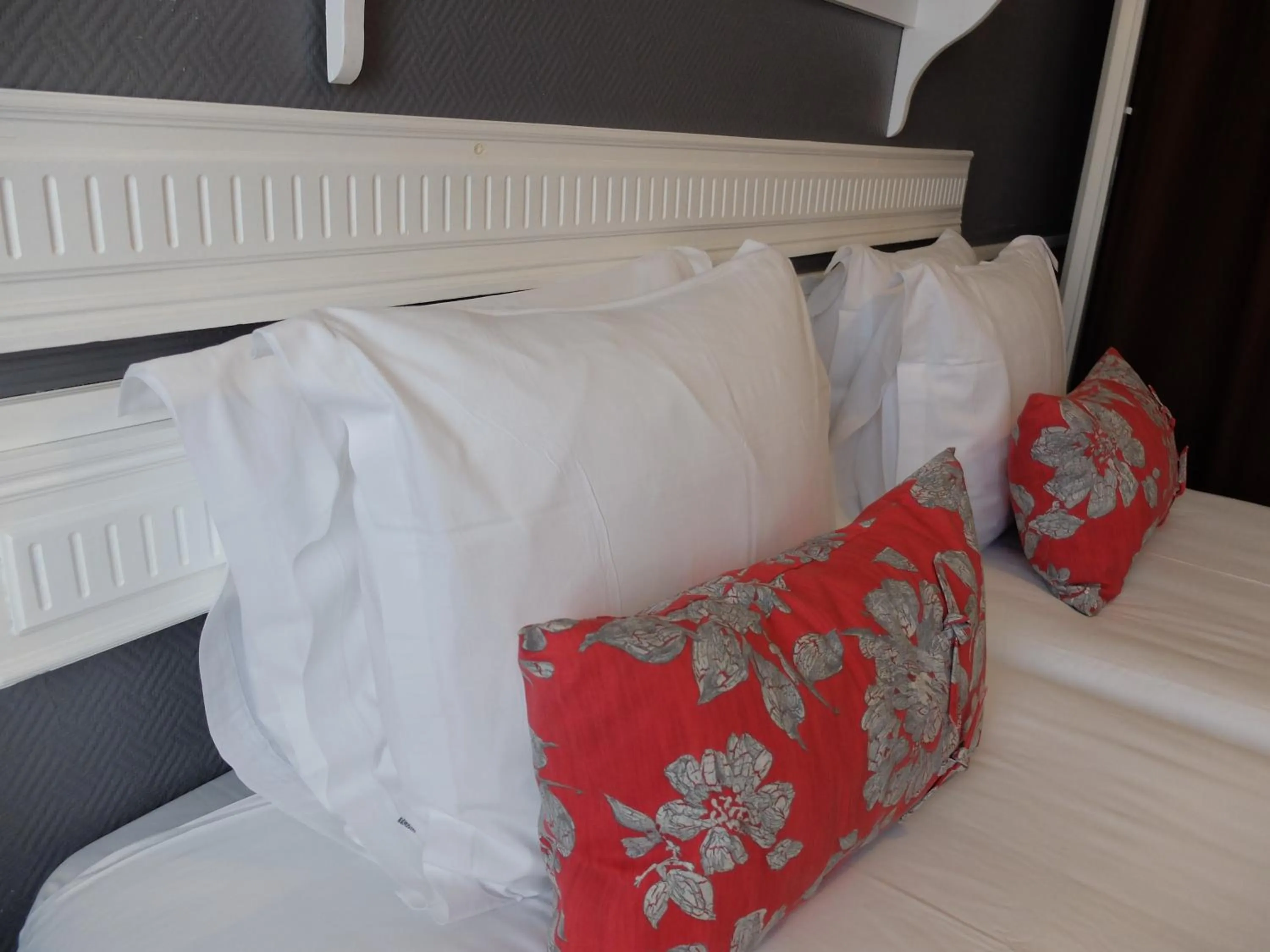 Bedroom in Aux Temps d'Em