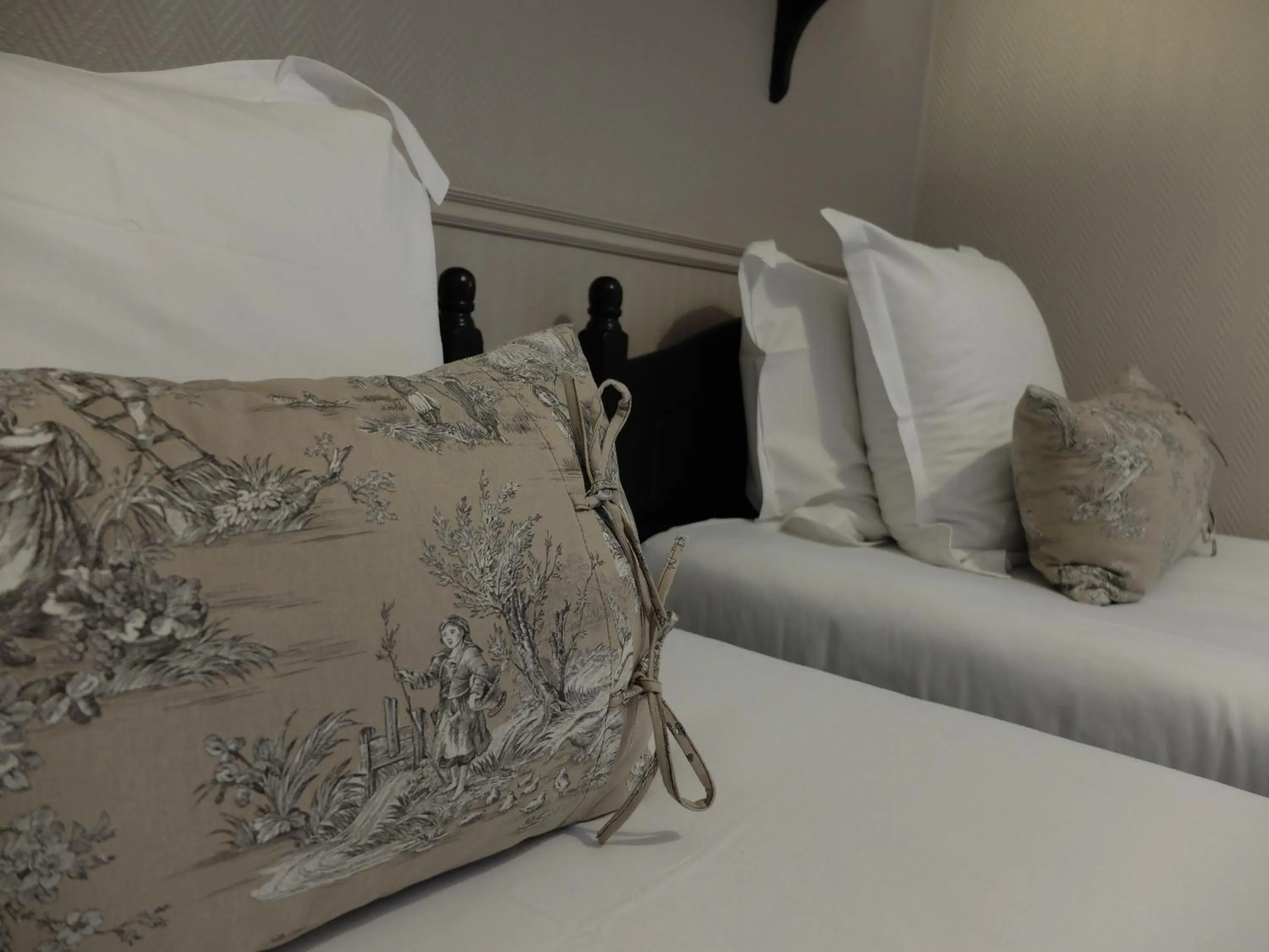 Bedroom in Aux Temps d'Em