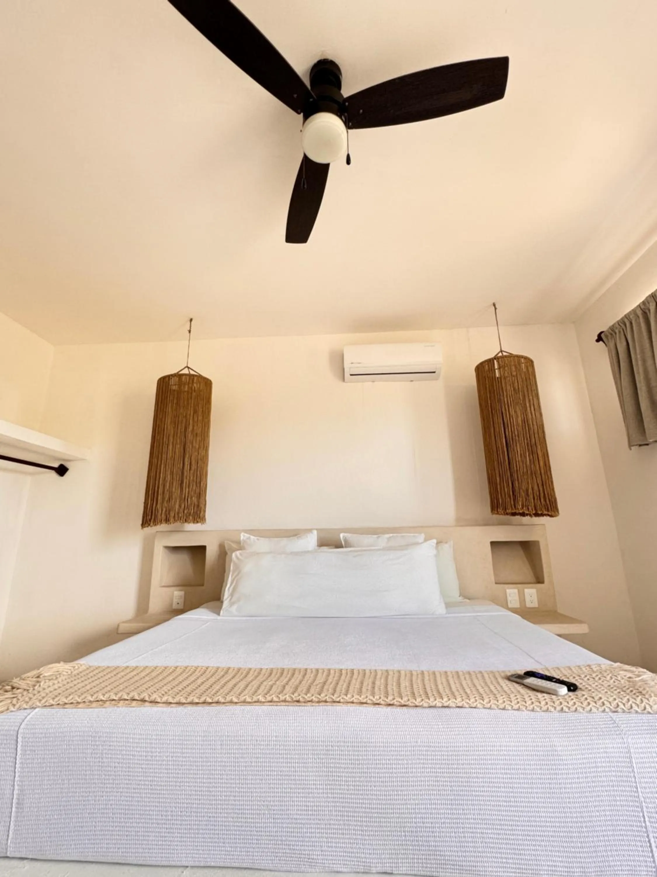 air conditioner, Bed in Mis Sueños Holbox