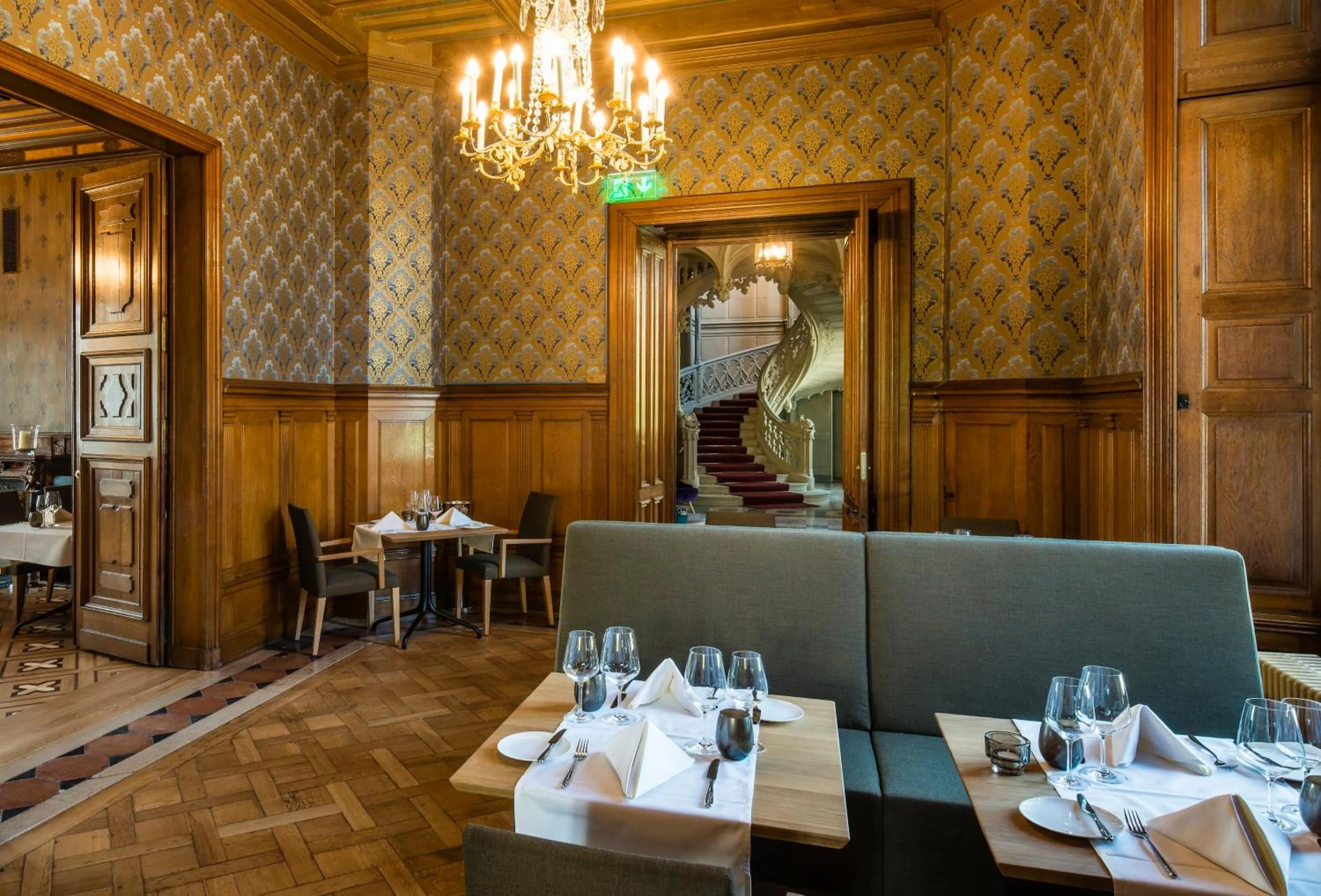 Lounge or bar in Schloss Schadau - Swiss Historic Hotel