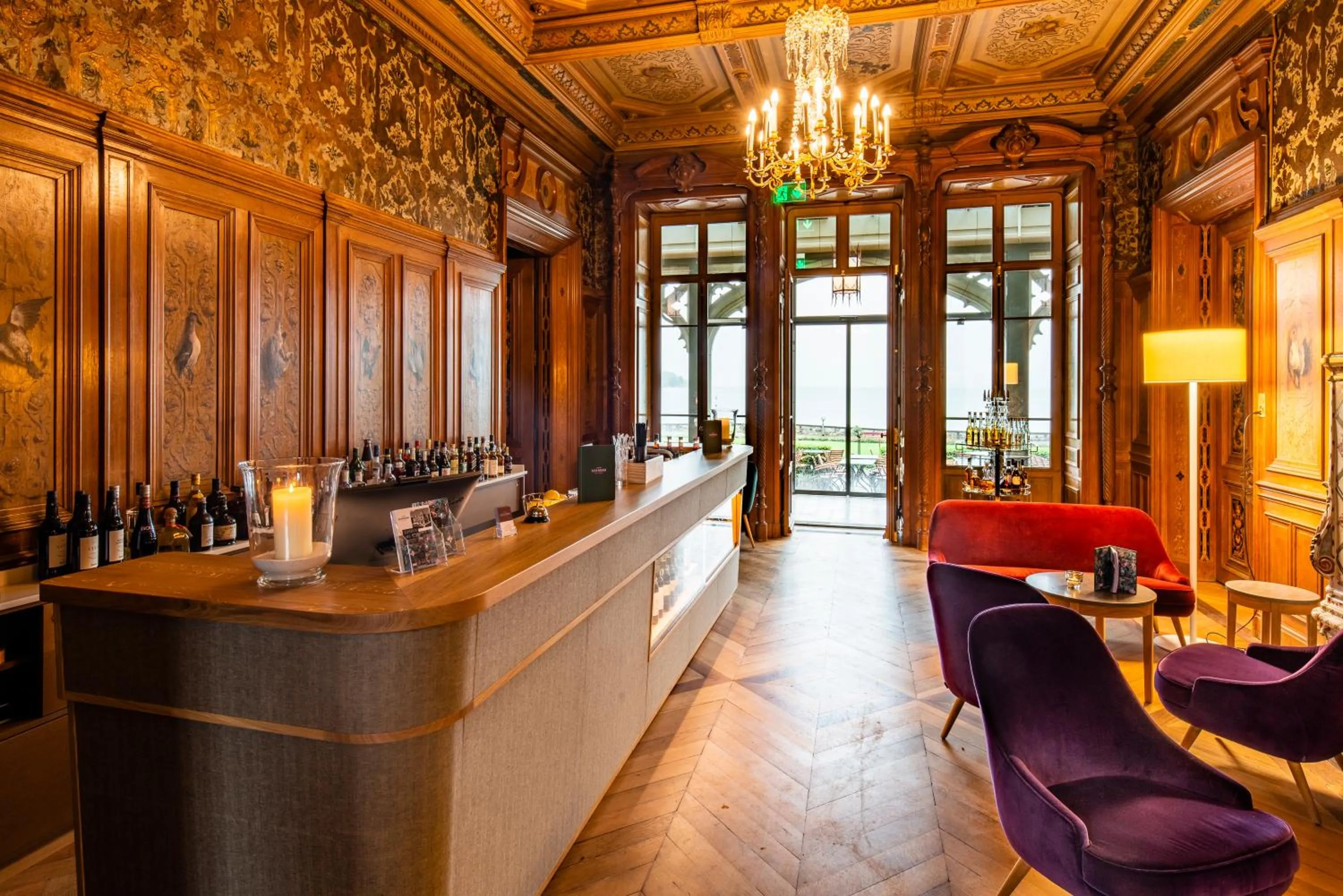 Lounge or bar in Schloss Schadau - Swiss Historic Hotel