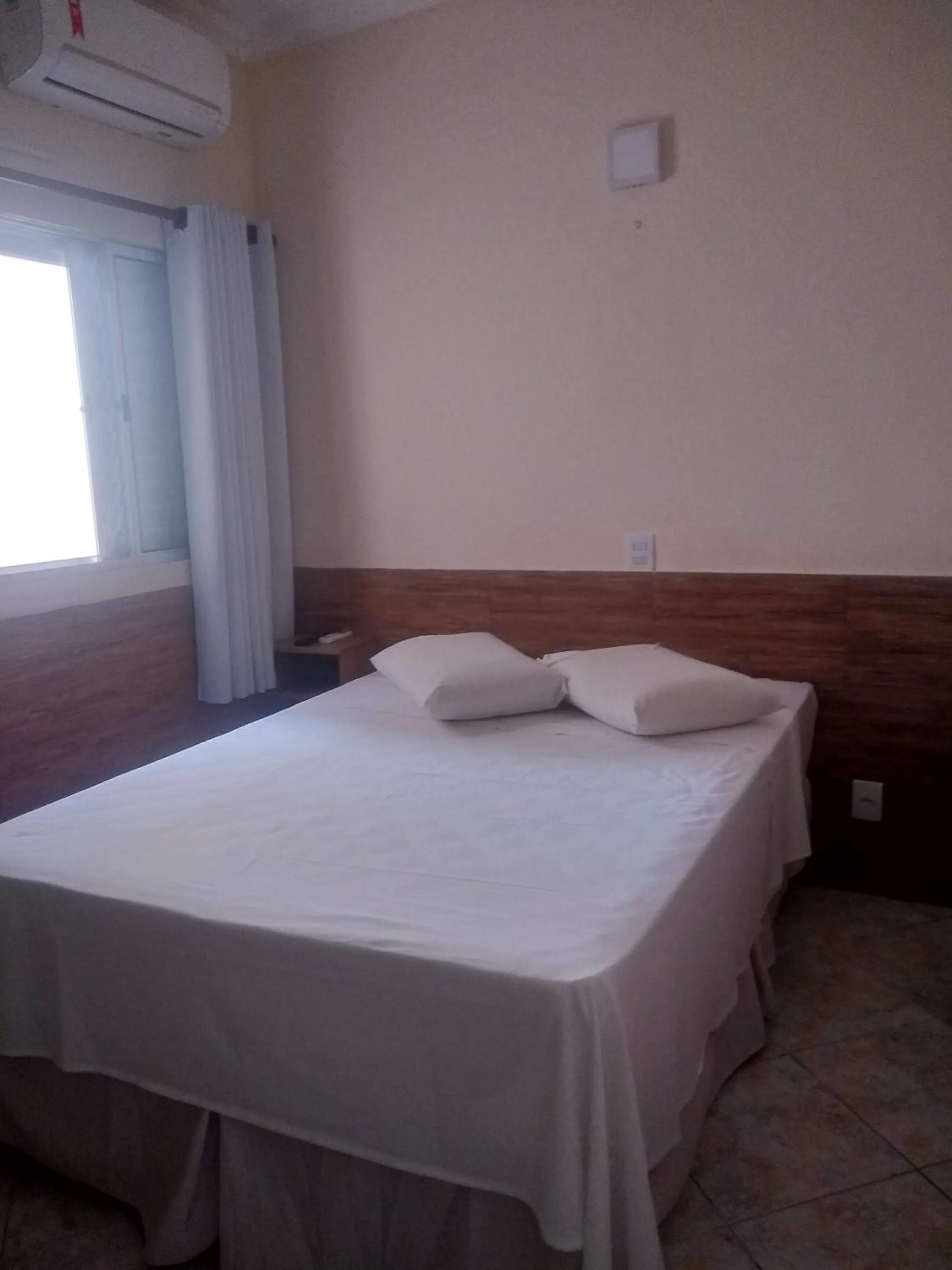 Bedroom in Lelis Hotel