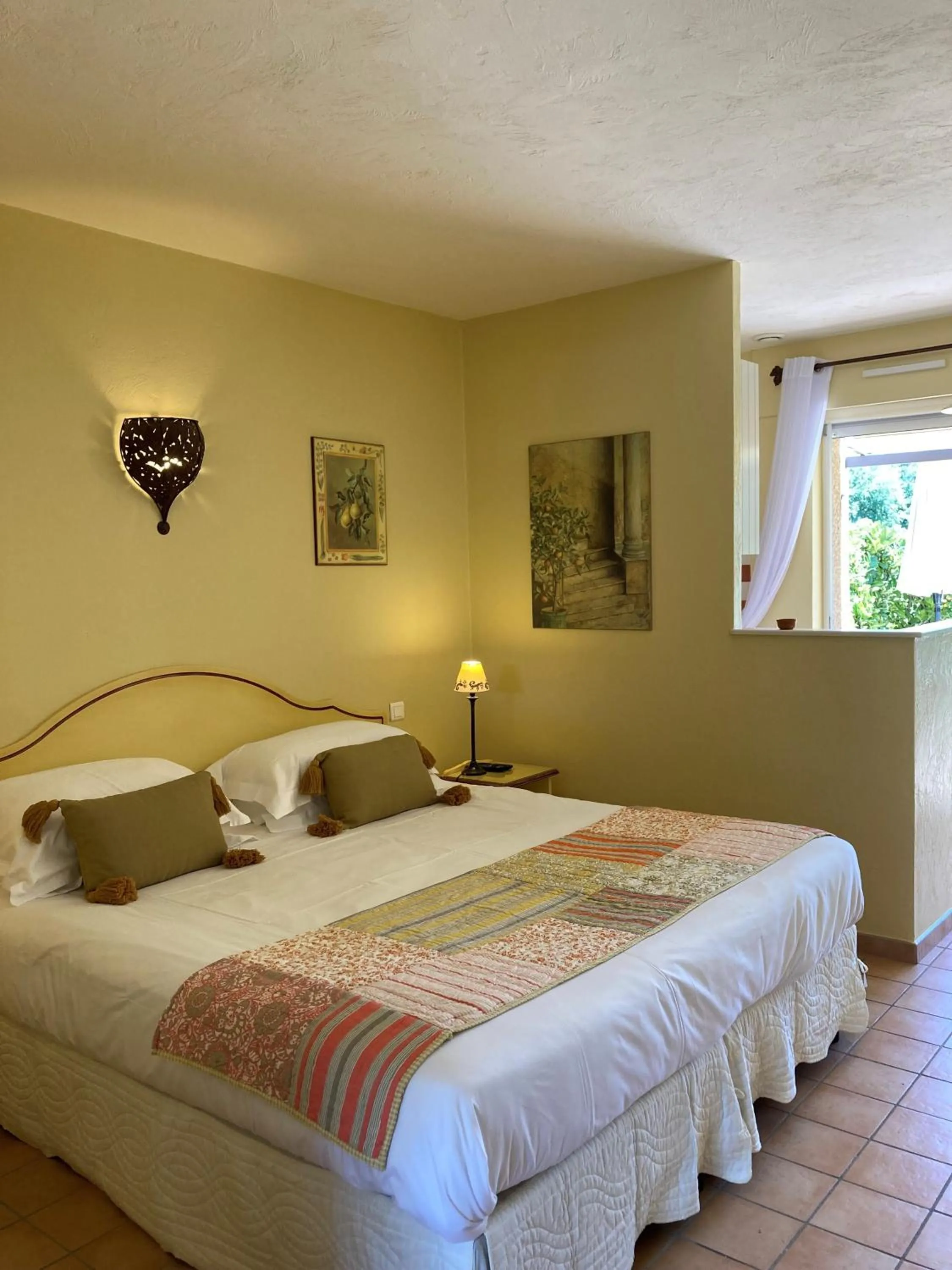 Bedroom, Bed in La Résidence du Moulin