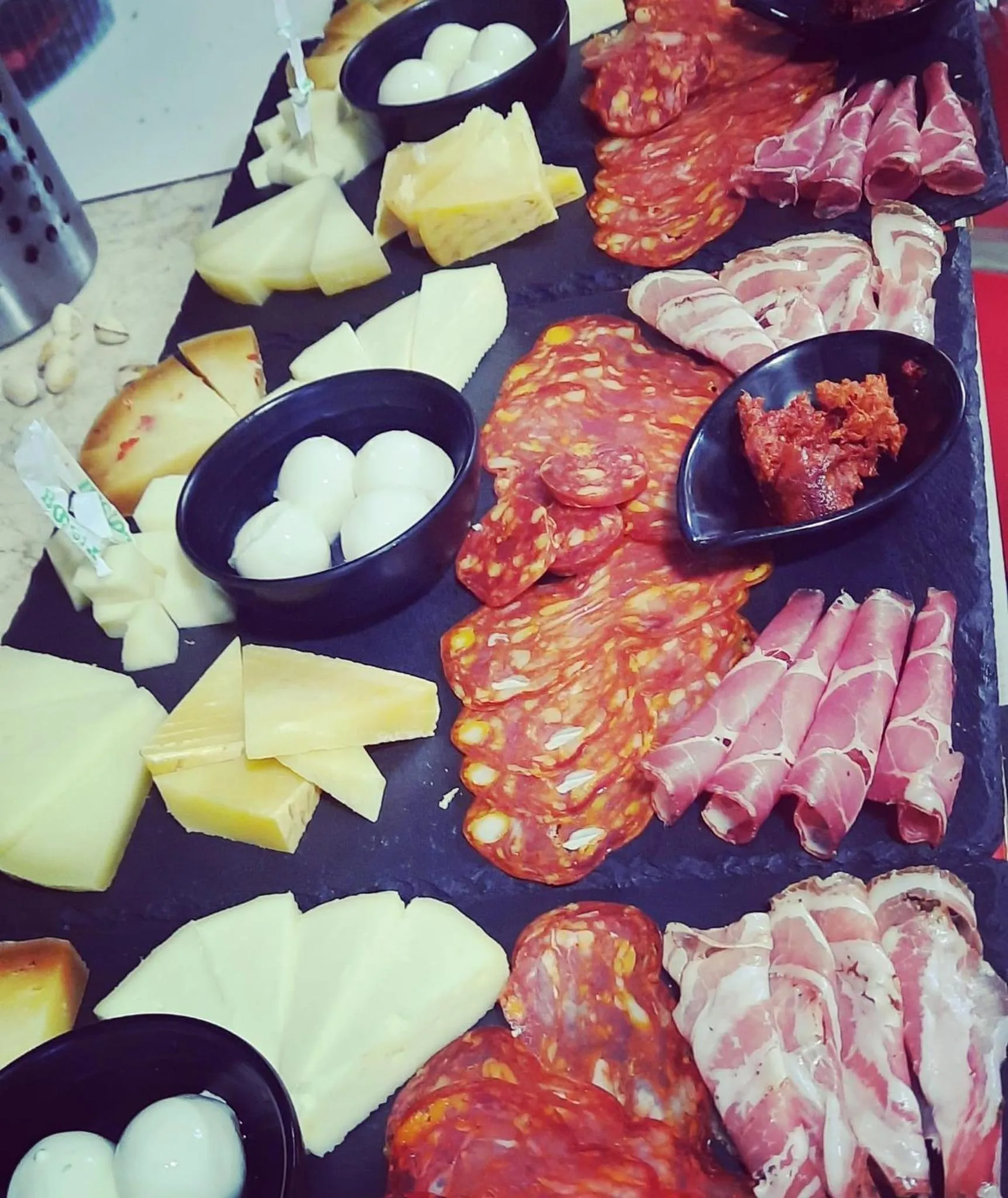 Restaurant/places to eat in Appartamenti Pousada Michelino