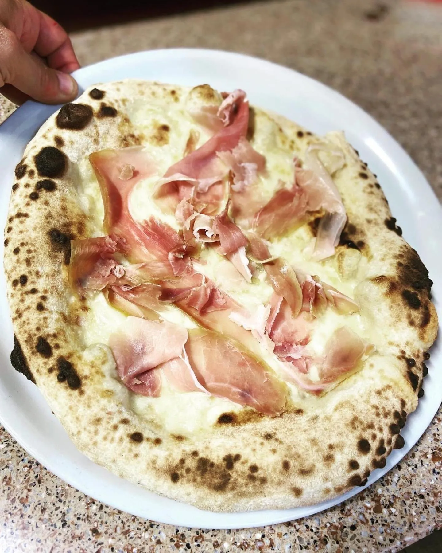 Restaurant/places to eat in Appartamenti Pousada Michelino