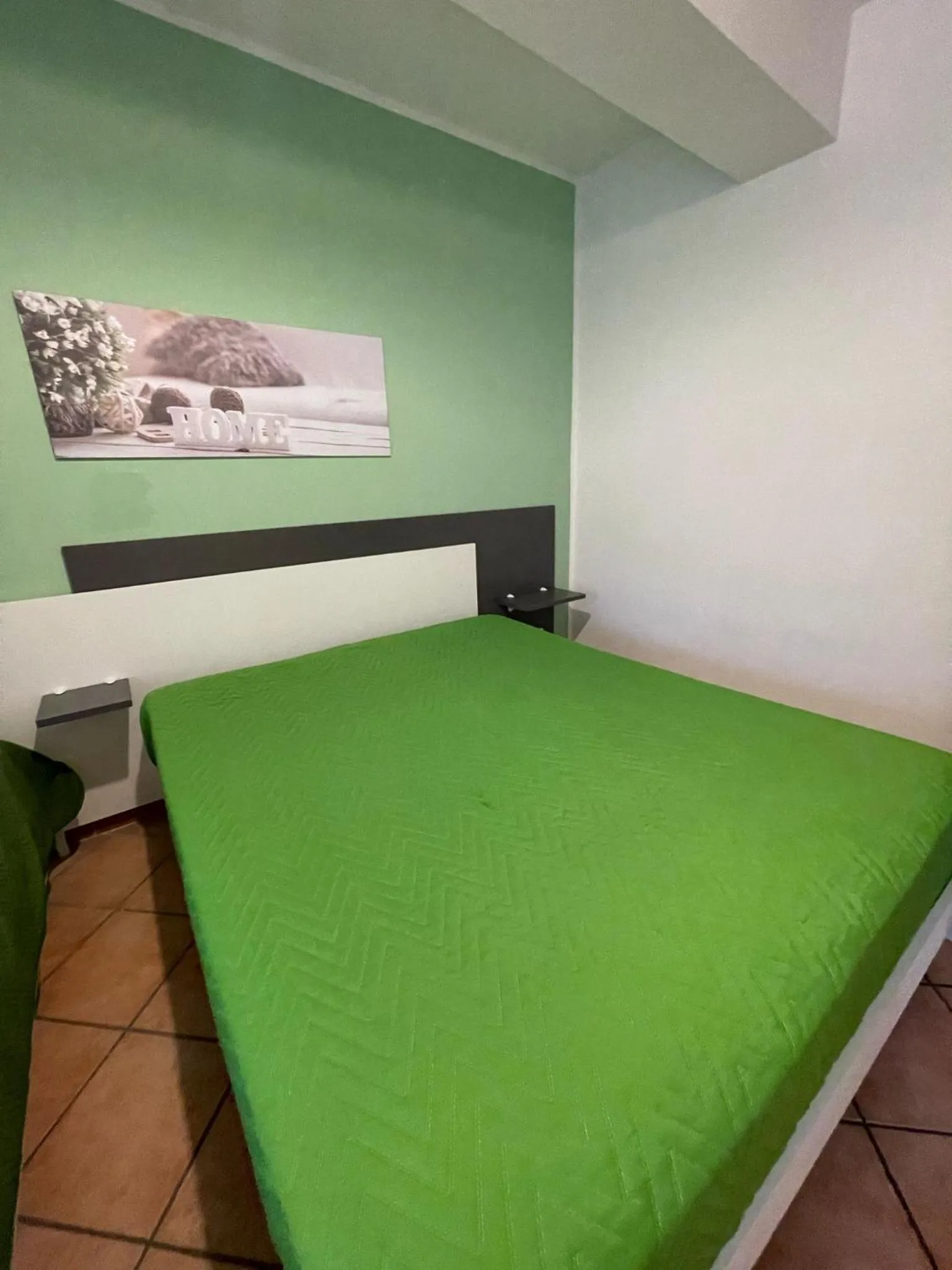 Bedroom, Bed in Appartamenti Pousada Michelino