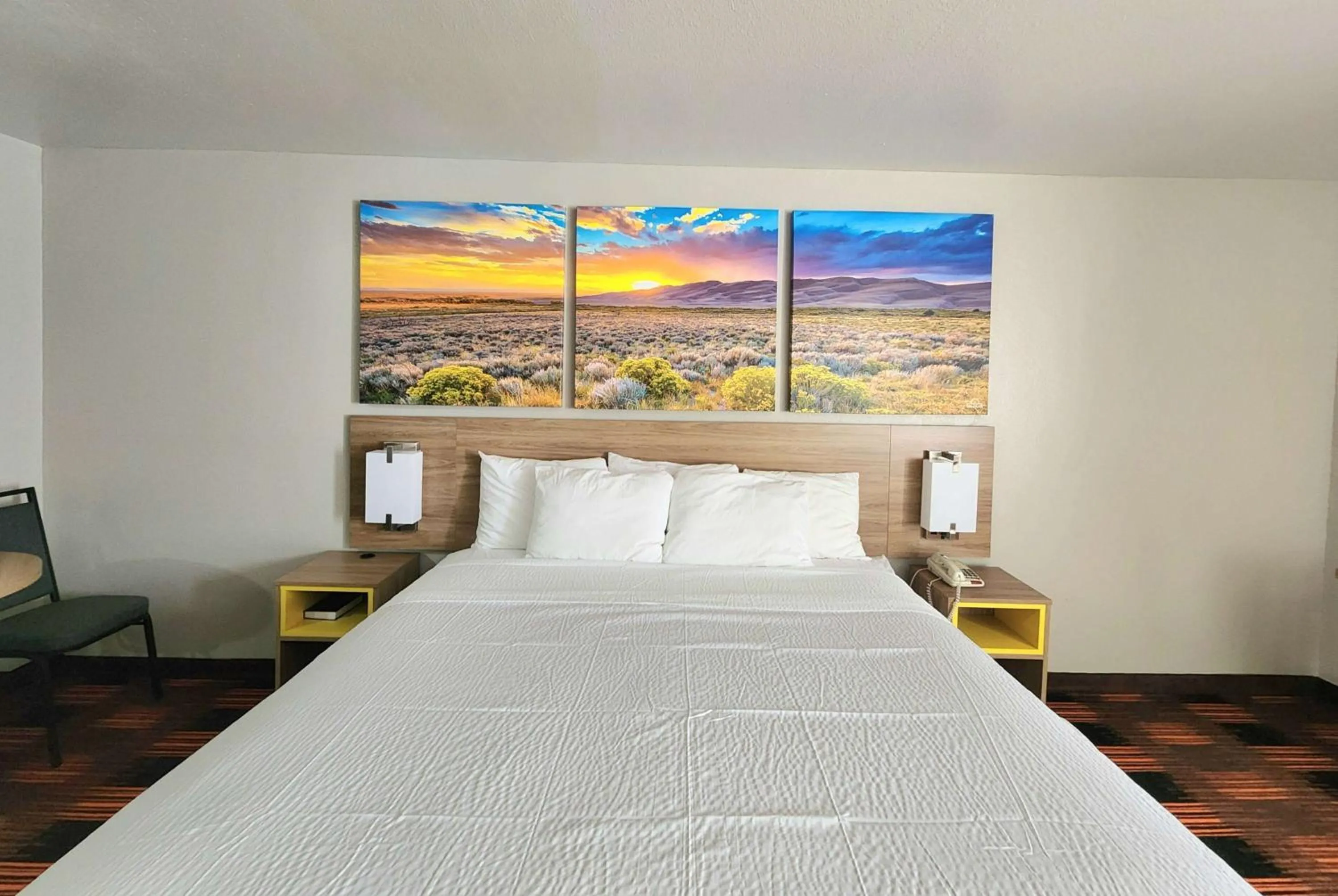 Photo of the whole room, Bed in Days Inn by Wyndham Lumberton