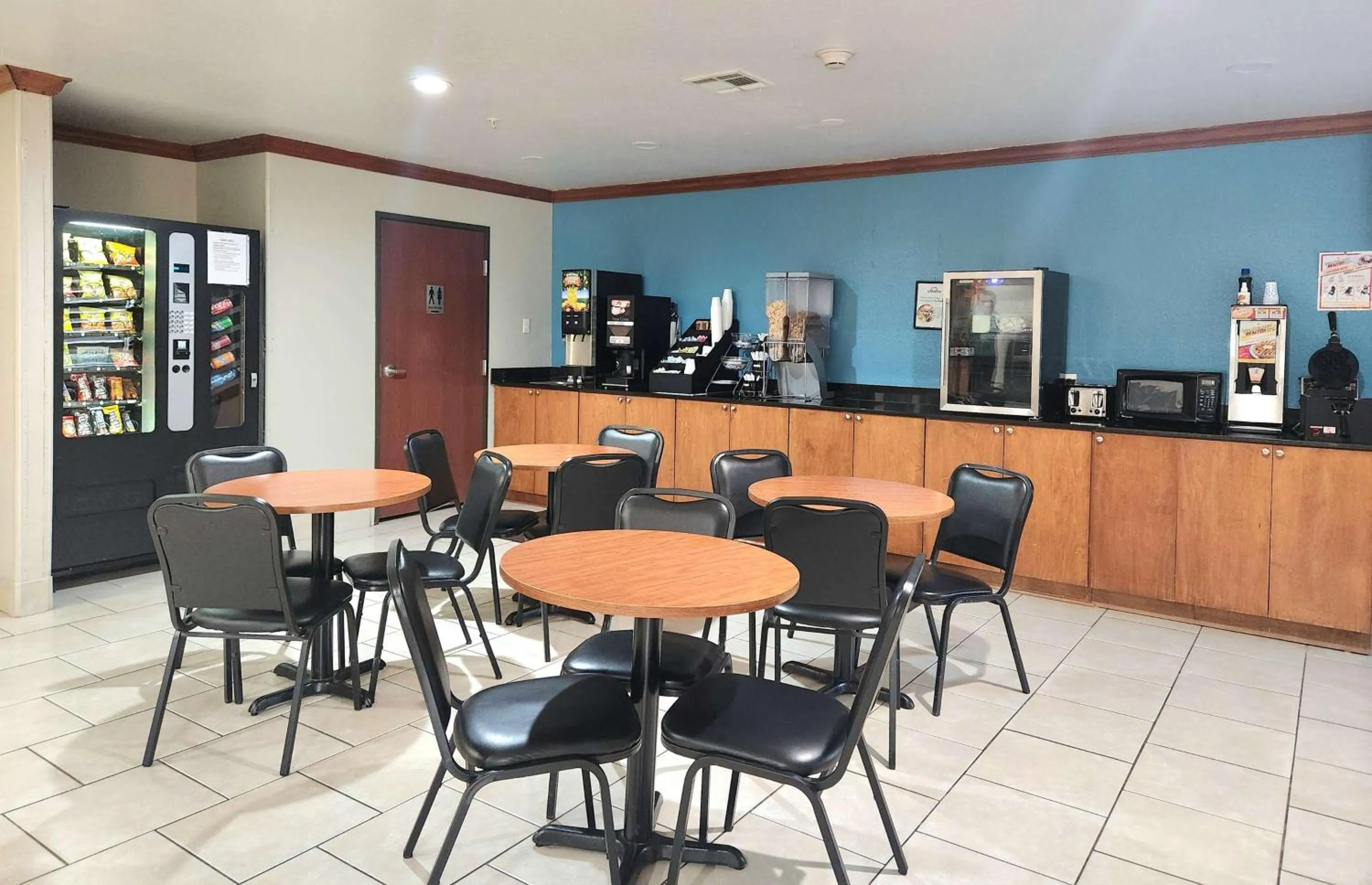 Breakfast in Days Inn by Wyndham Lumberton