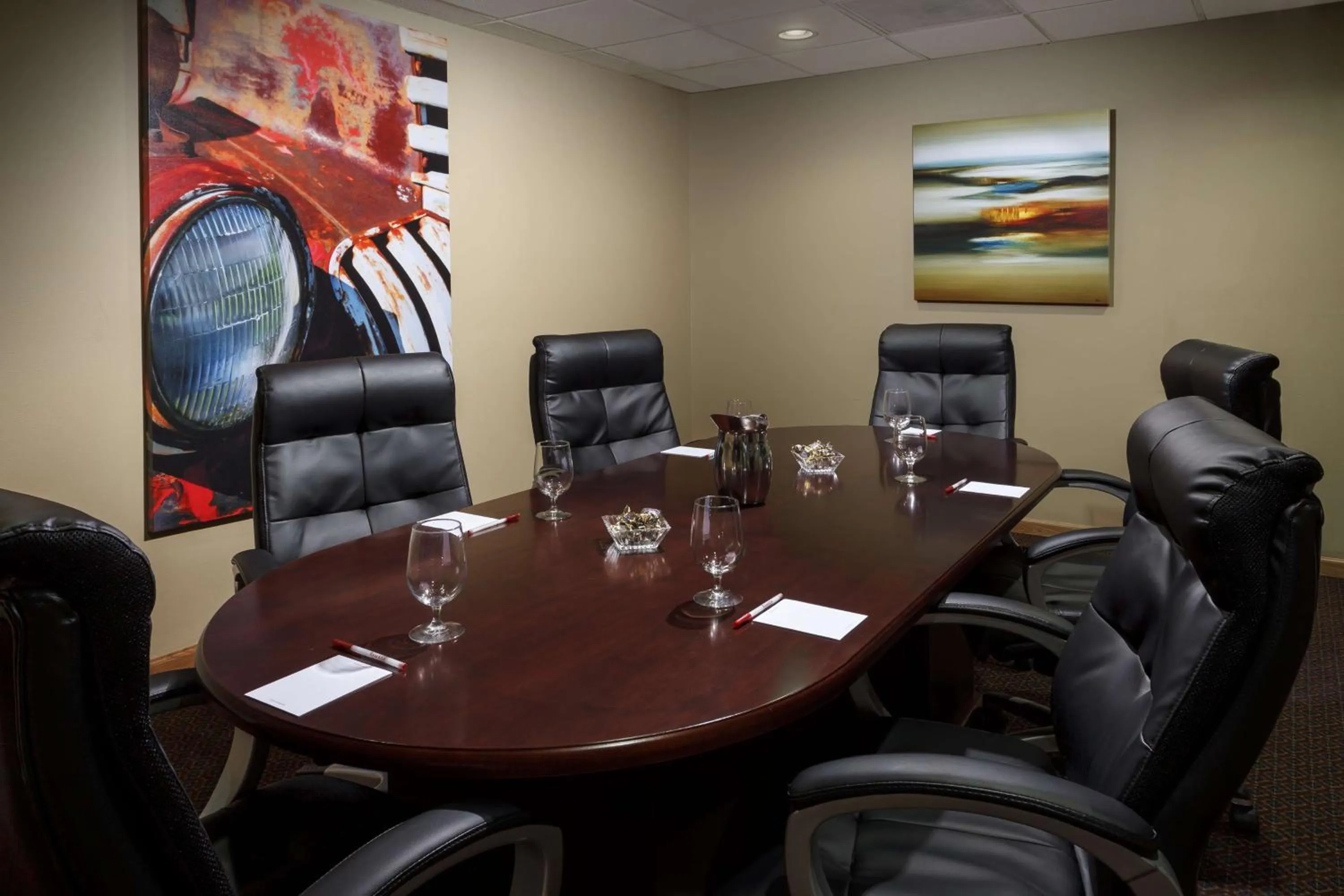 Meeting/conference room in Roosevelt Grand Dakota SureStay Collection by Best Western