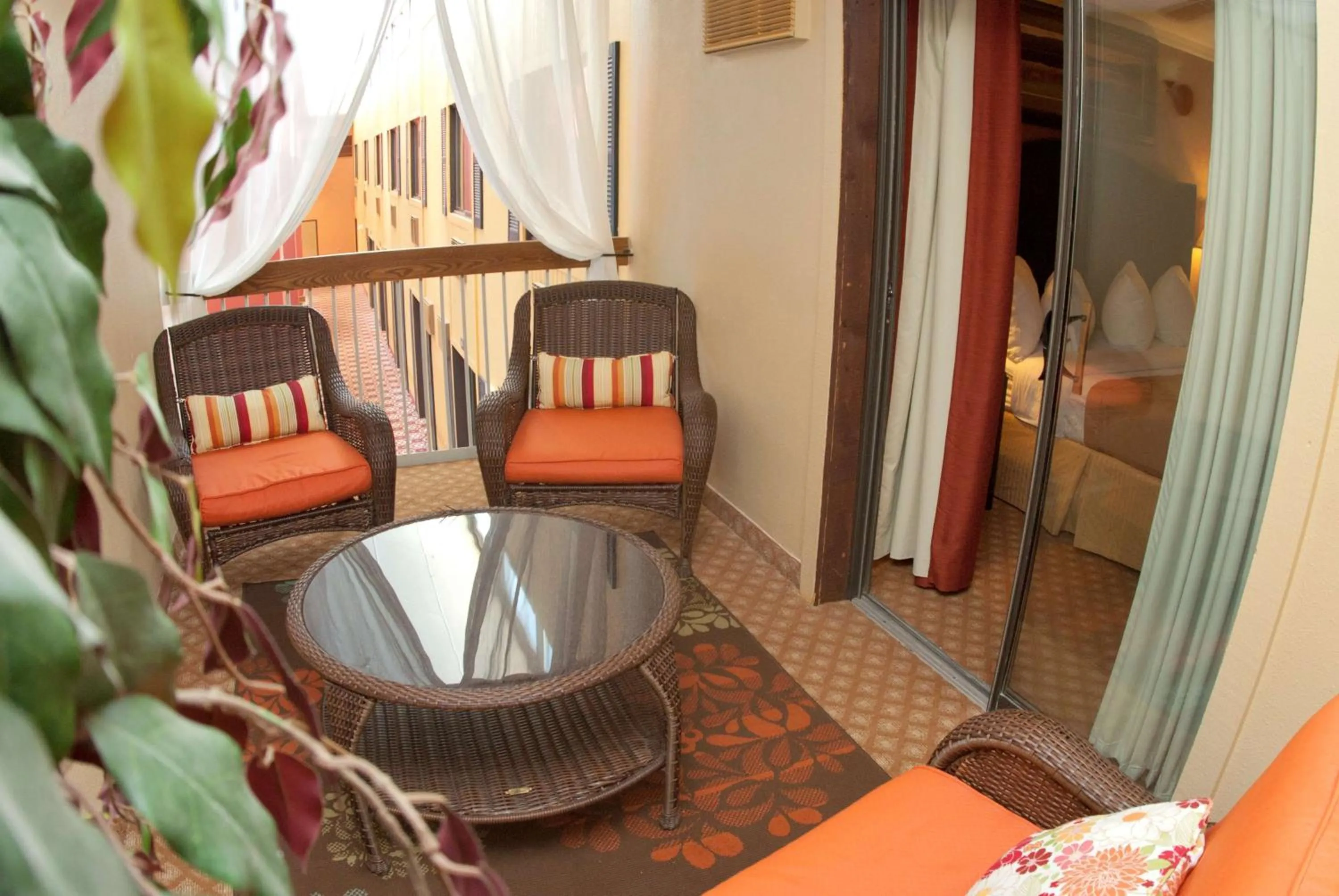 Photo of the whole room in Roosevelt Grand Dakota SureStay Collection by Best Western