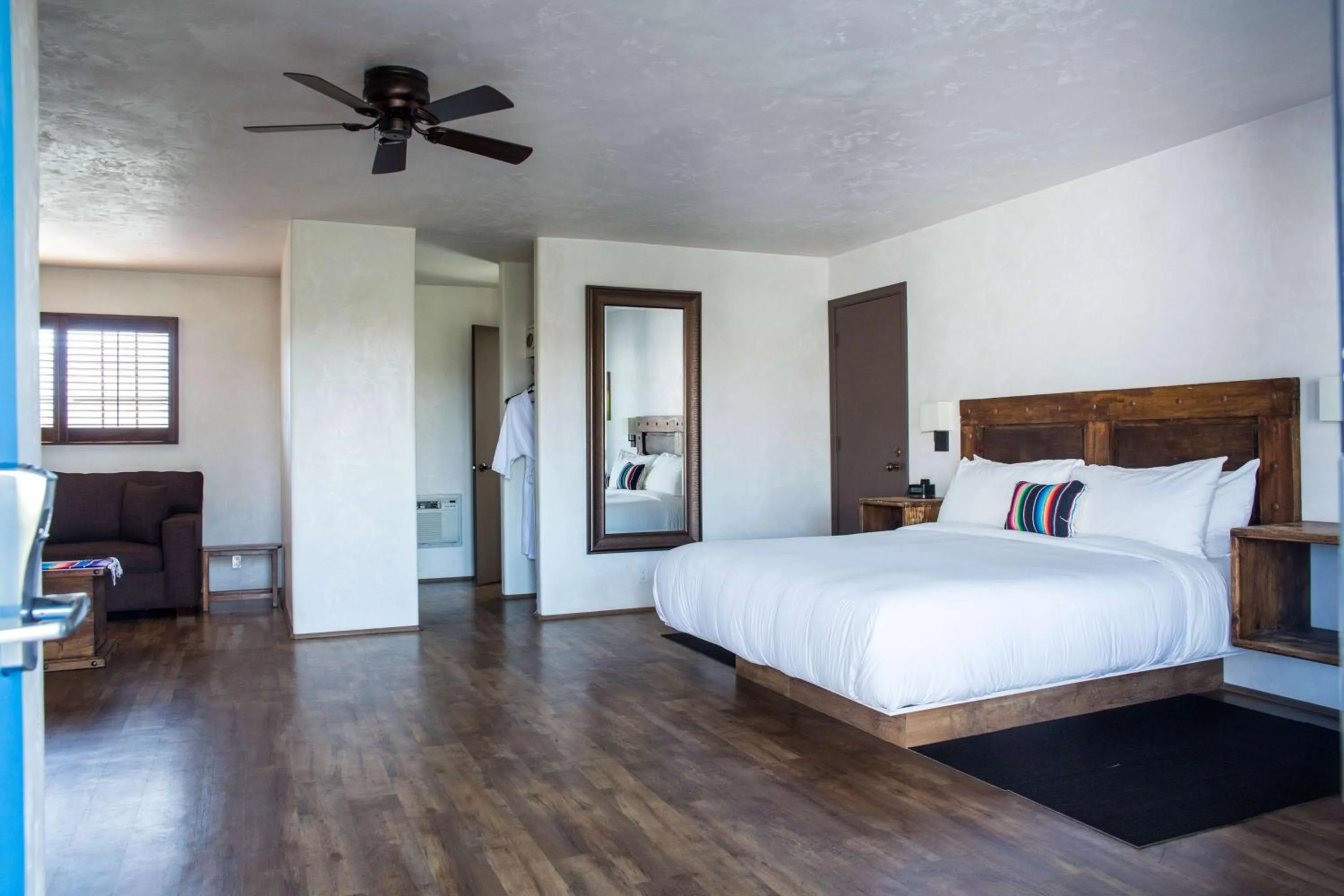 Bedroom, Bed in Hacienda de Leal - BW Signature Collection