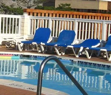 Swimming pool in Hatteras Island Inn