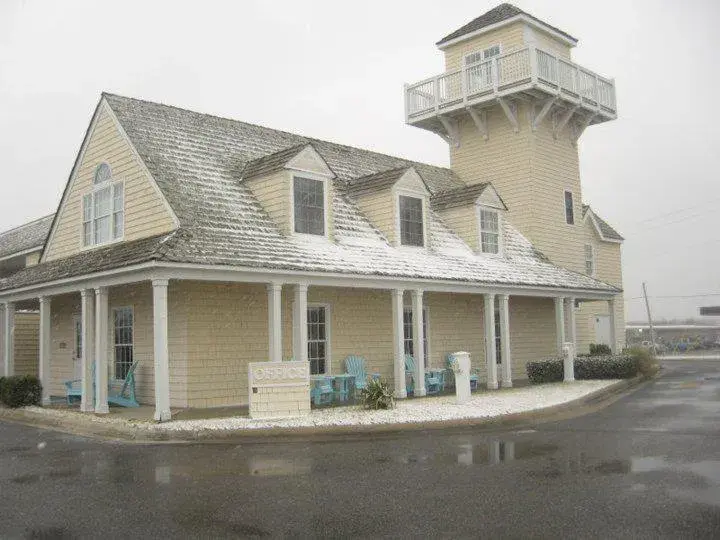 Facade/entrance in Hatteras Island Inn Facade/entrance in Hatteras Island Inn