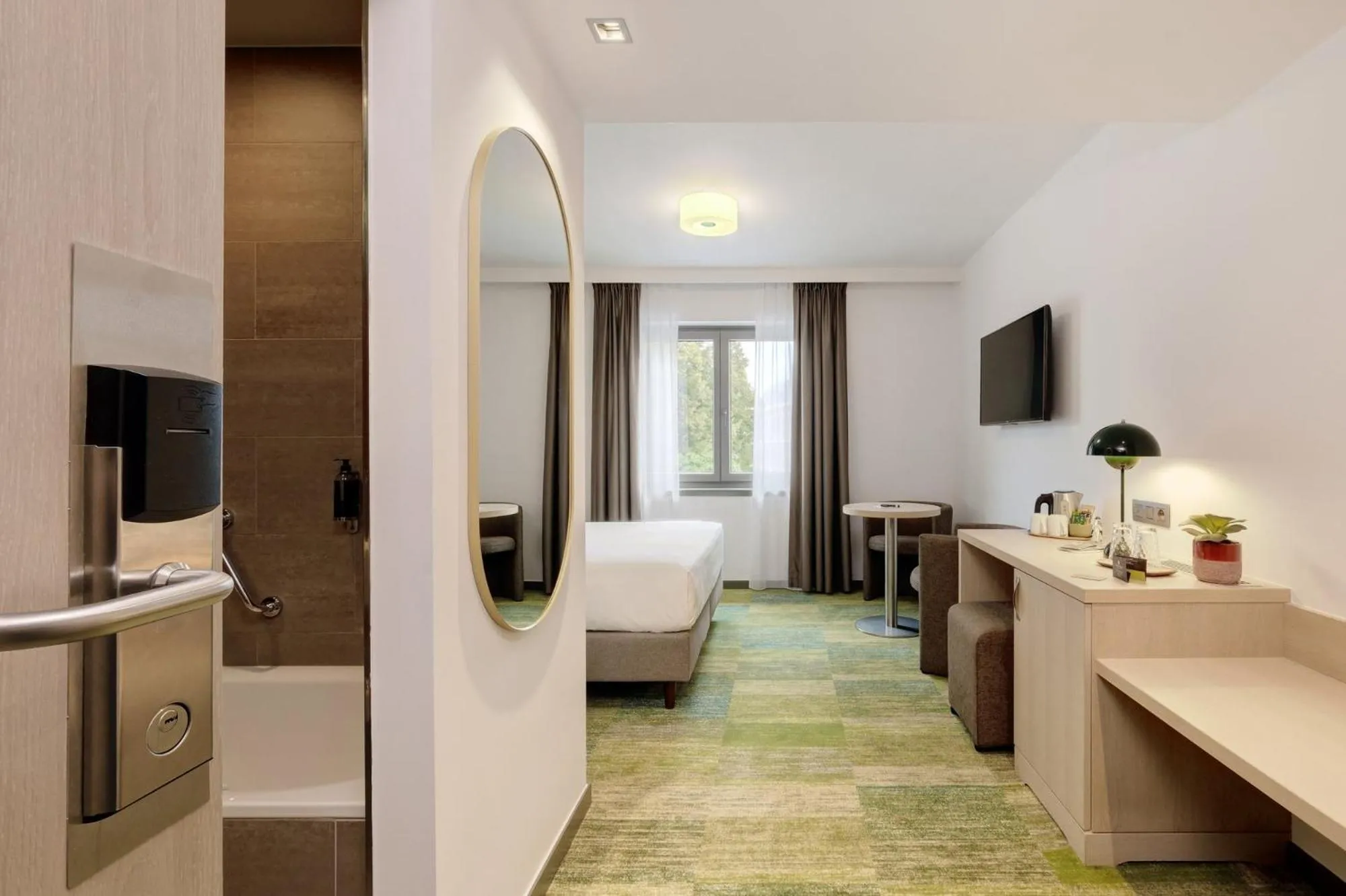 Photo of the whole room, Bed in Le Côté Vert