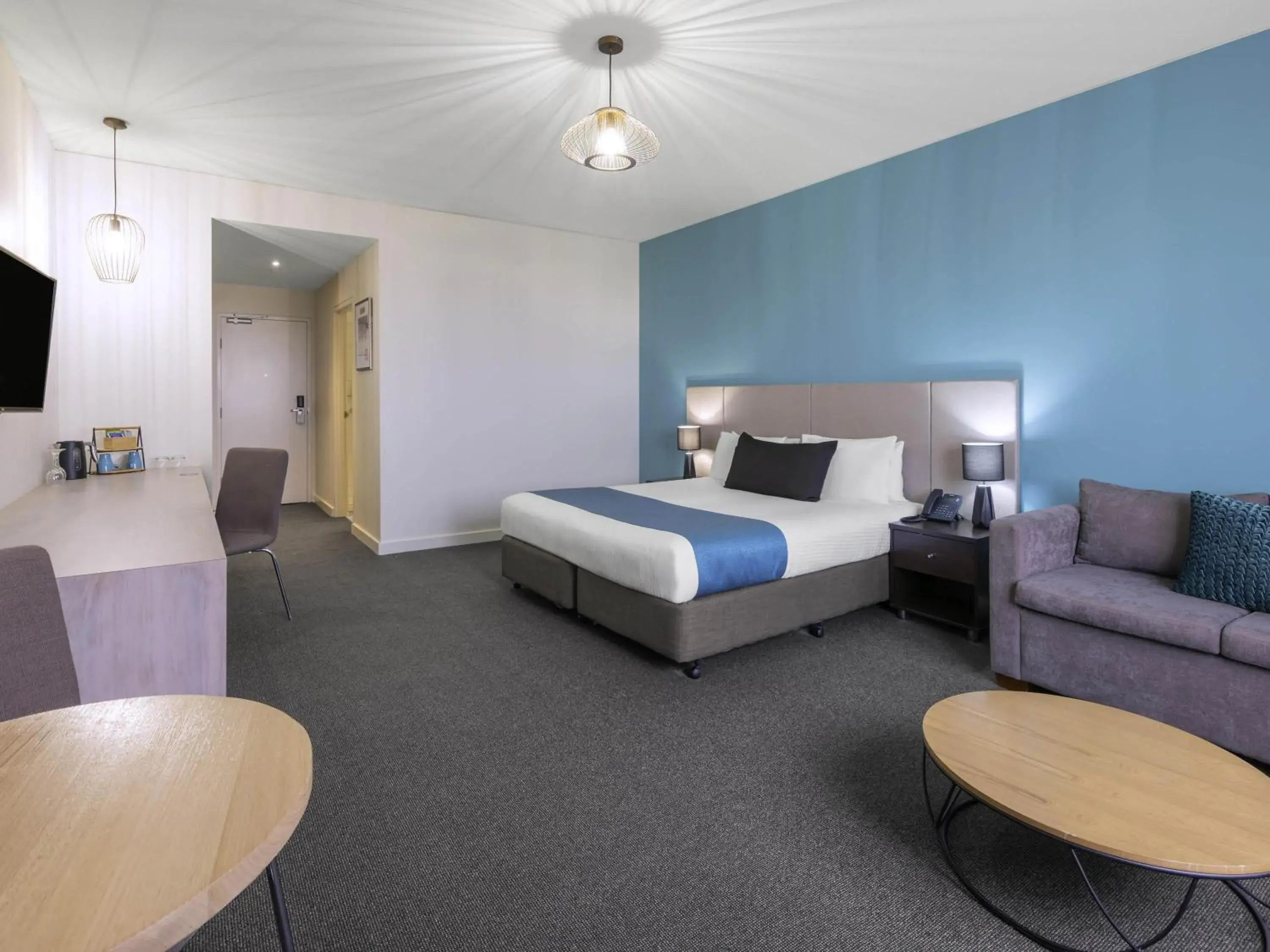 Bedroom, Bed in Mantra Melbourne Melton Bedroom, Bed in Mantra Melbourne Melton