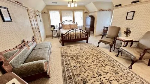 The Hancock House Bed & Breakfast Inn