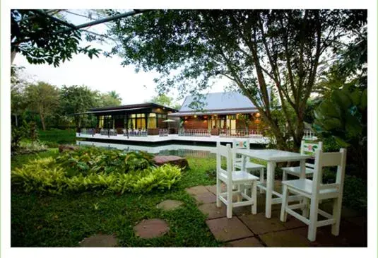 Young Coconut Garden Home Resort Young Coconut Garden Home Resort