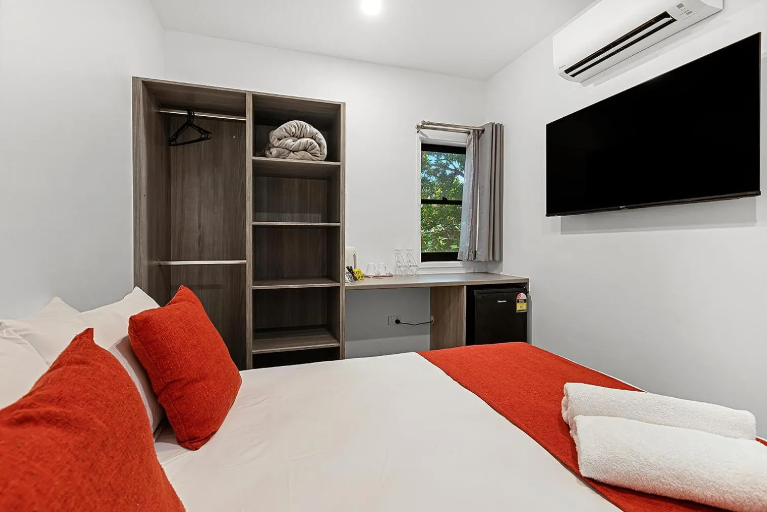 Bed in Kipara Tropical Rainforest Retreat