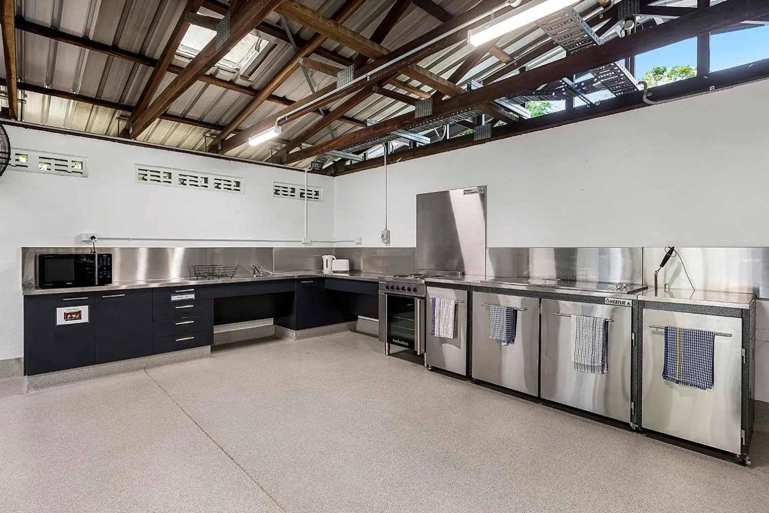 Communal kitchen in Kipara Tropical Rainforest Retreat