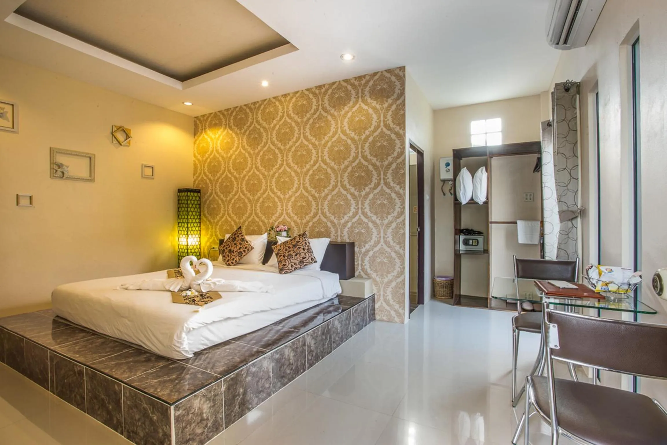 Photo of the whole room, Bed in The Vista Pool Villa