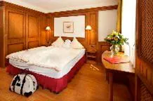 Photo of the whole room, Bed in Spa Hôtel Restaurant Au Lion d'Or