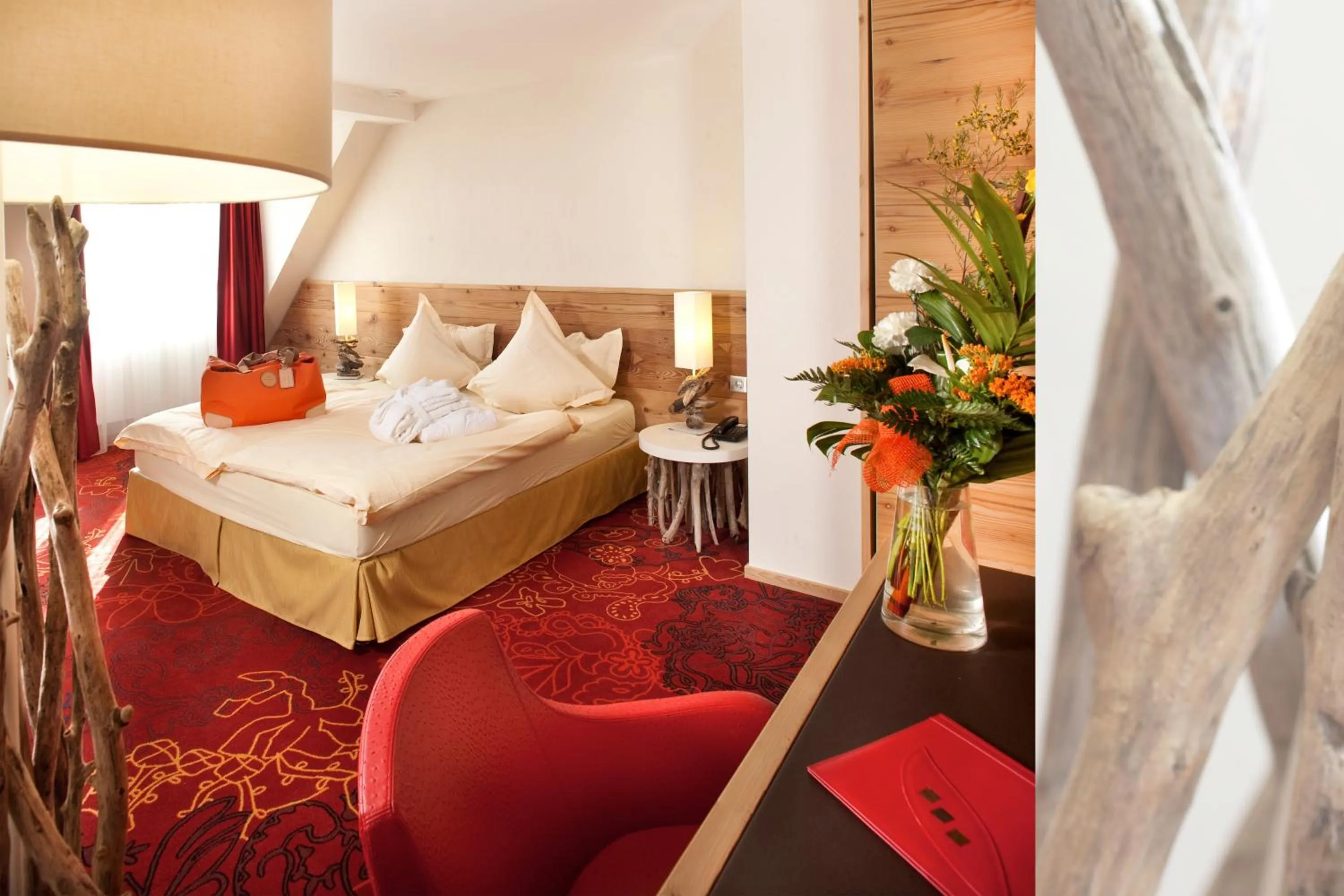 Bedroom, Bed in Spa Hôtel Restaurant Au Lion d'Or