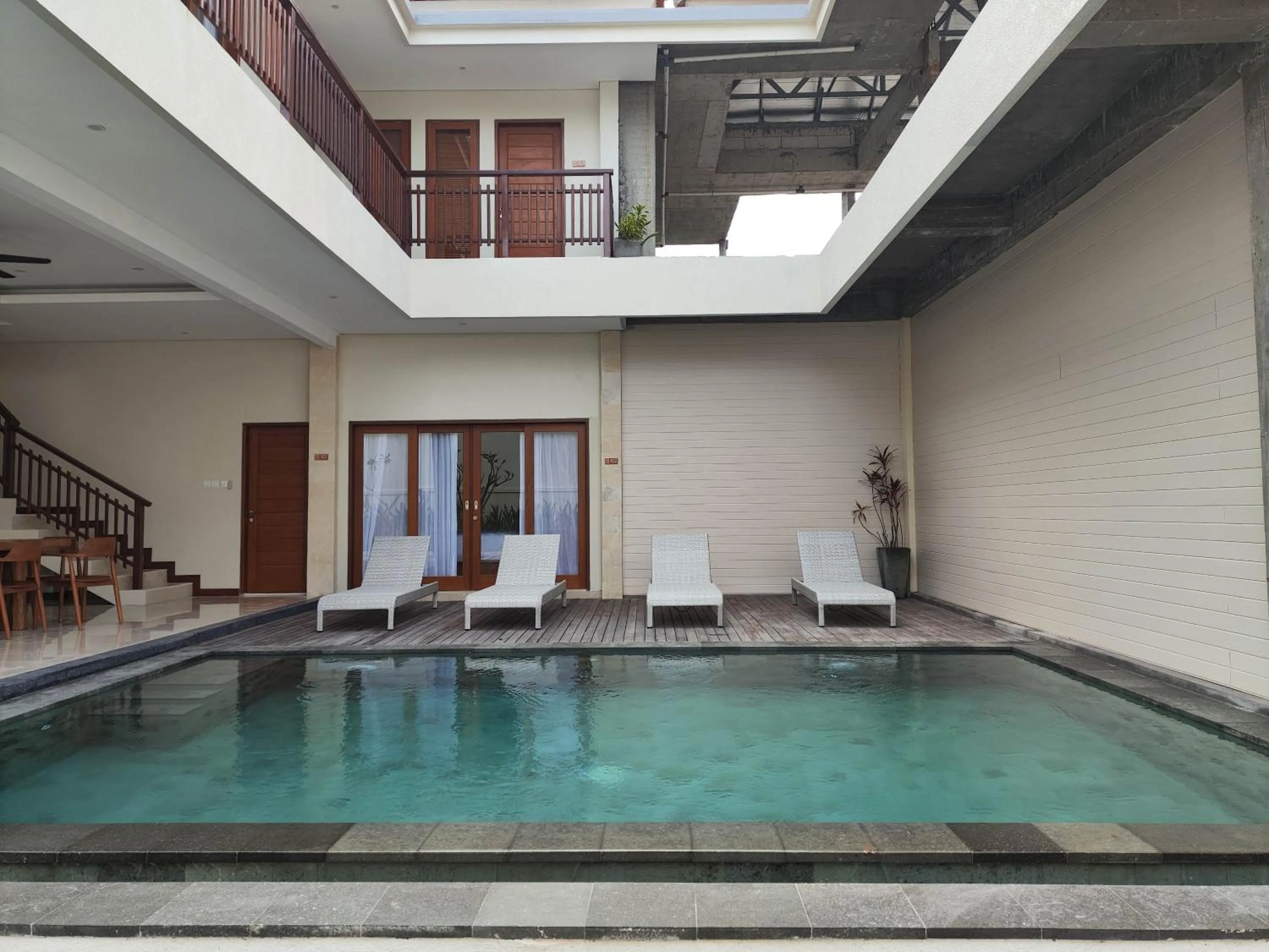 Swimming pool in Villa Lovecho