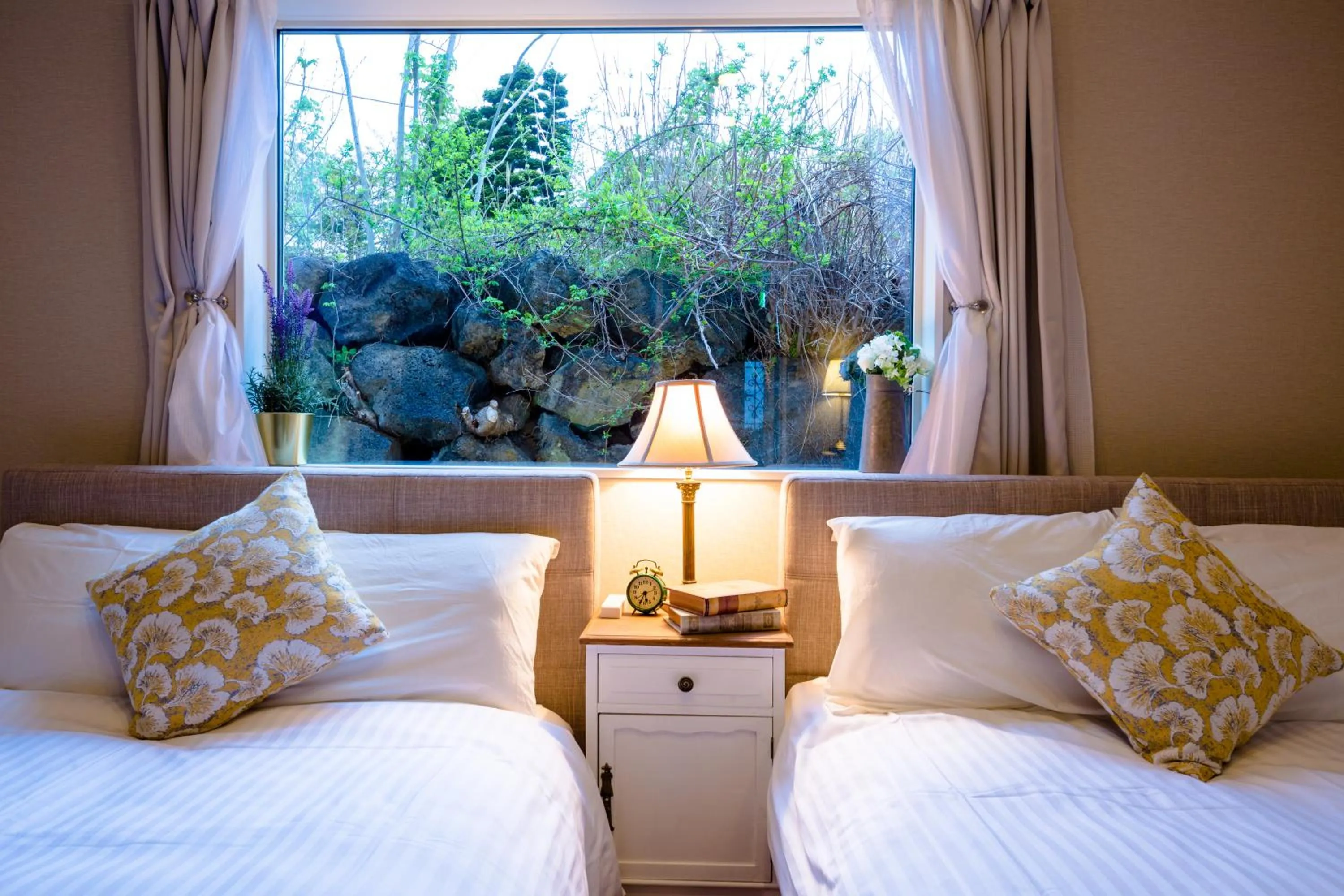 Bed in Villa Hanasaku Fujikawaguchiko B