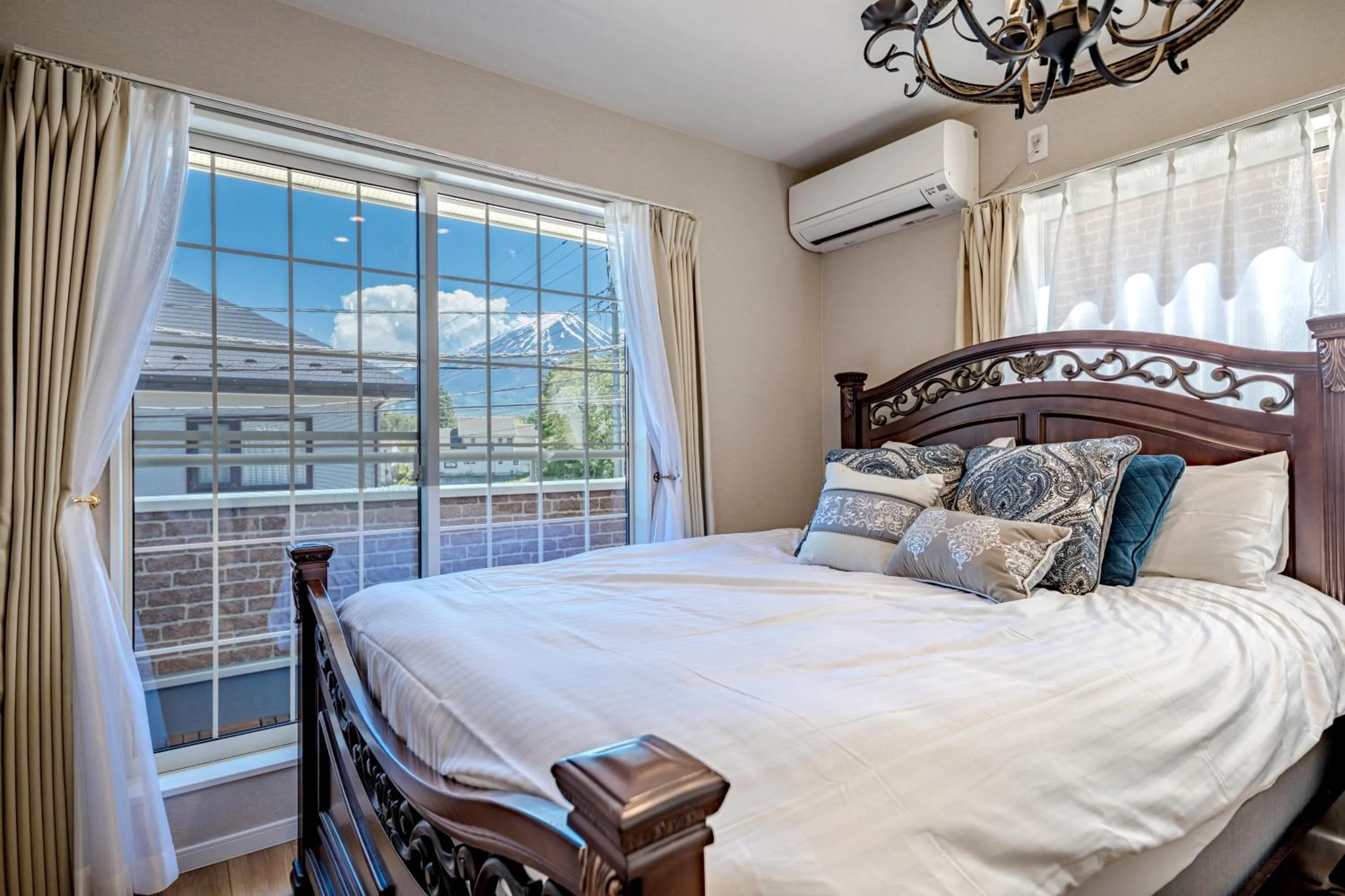 Bed in Villa Hanasaku Fujikawaguchiko B