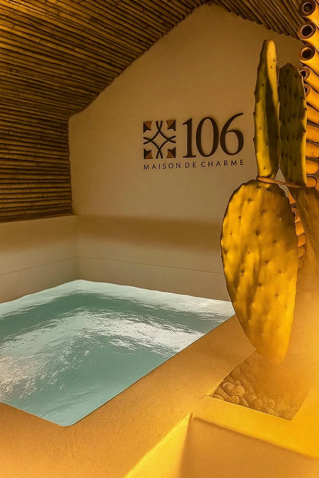 Property building in B&B 106 Maison de Charme