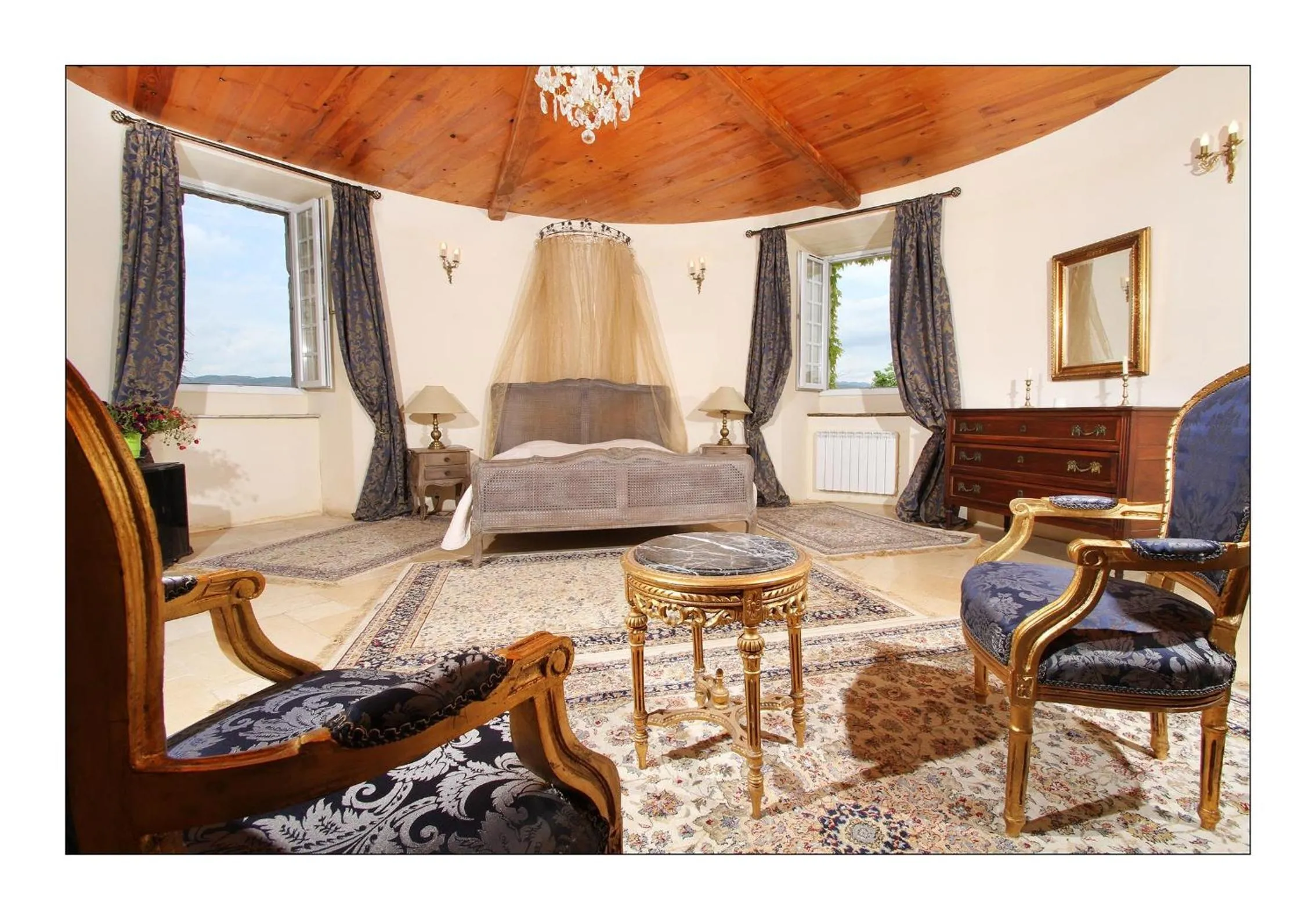Comfort Double Room in Chateau de Mauras