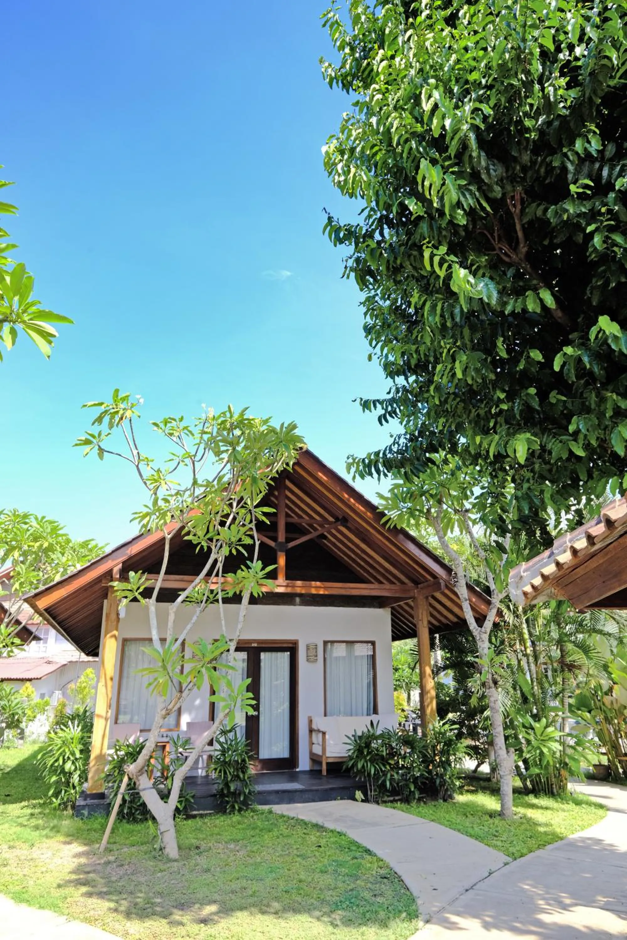 Property building in Kashantee Village