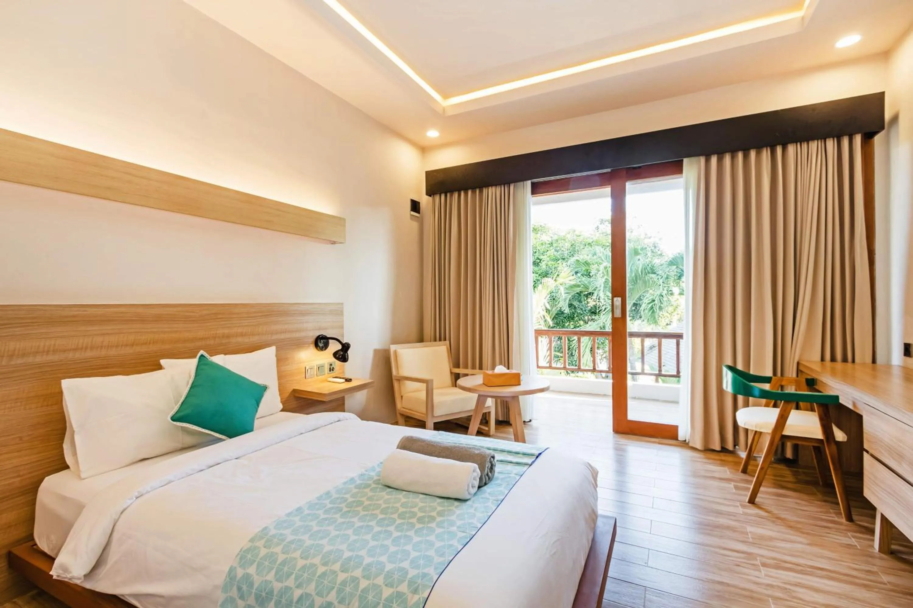 Patio, Bed in Kashantee Village