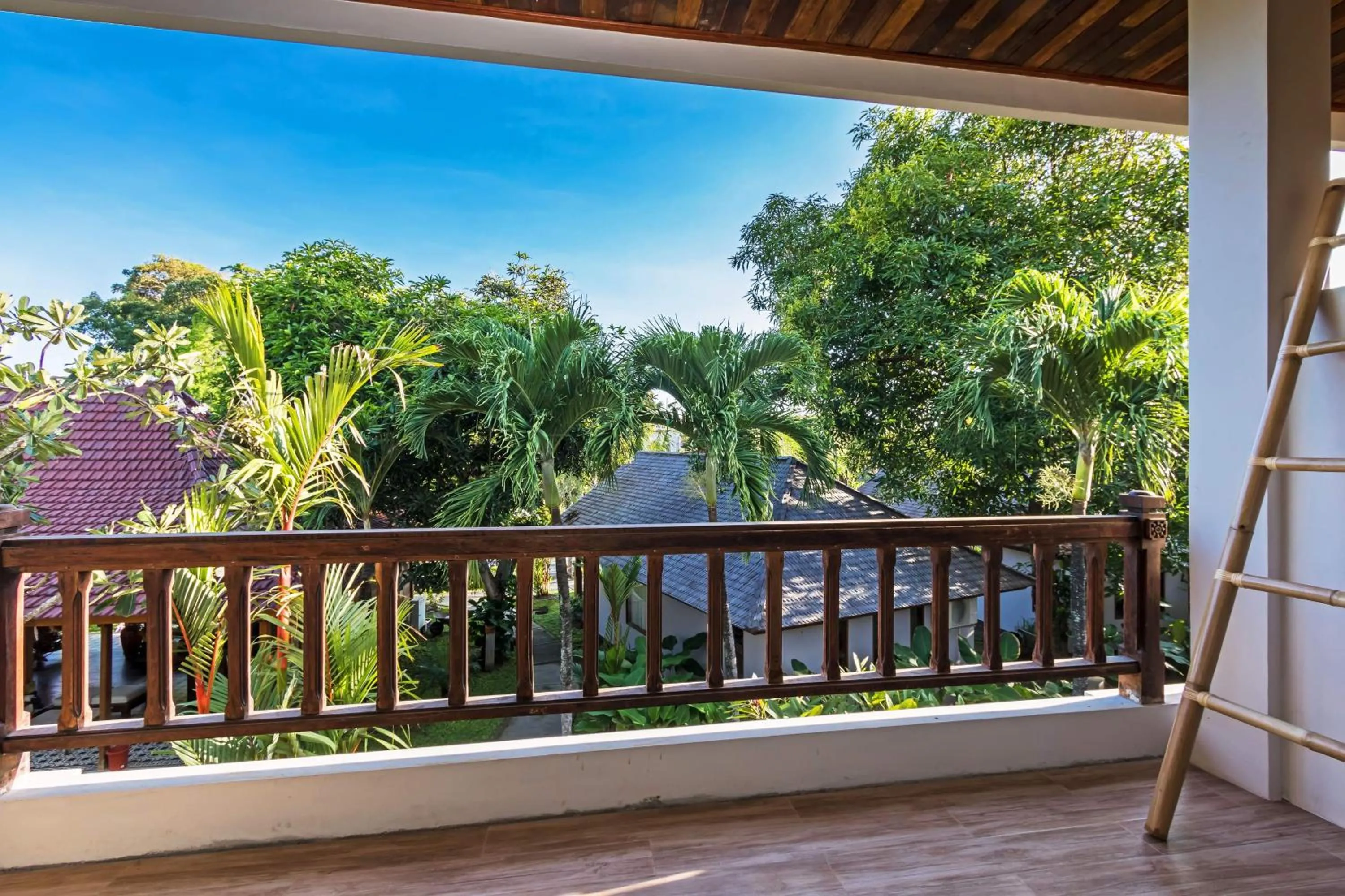 Garden view in Kashantee Village